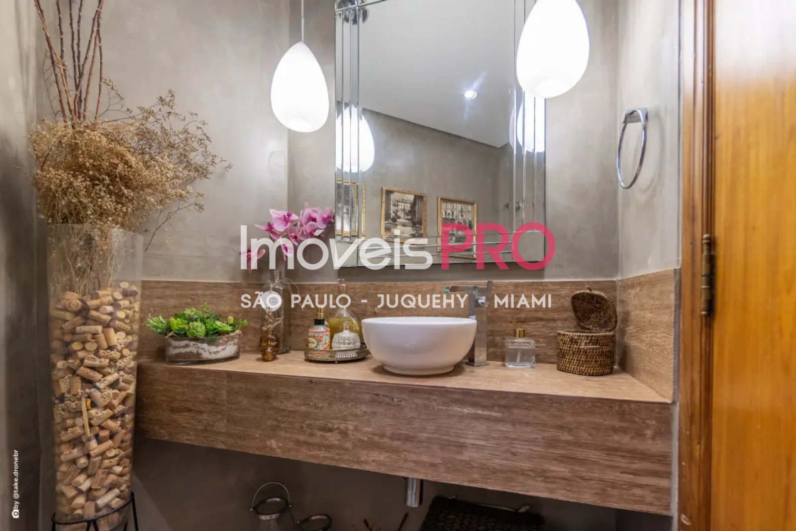 Foto :: https://assets.imoveispro.com.br/thumb/IP40195/apartamento-venda-campo-belo_IP40195_11_1920x1080.jpg?