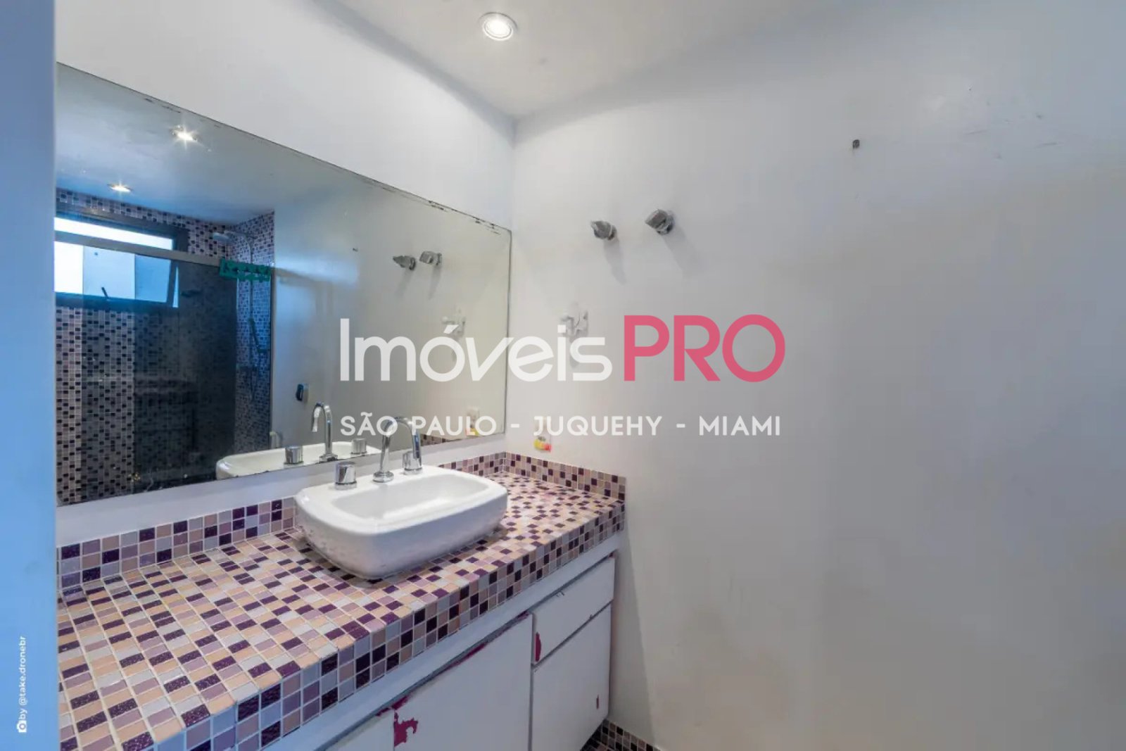 Foto :: https://assets.imoveispro.com.br/thumb/IP40195/apartamento-venda-campo-belo_IP40195_23_1920x1080.jpg?