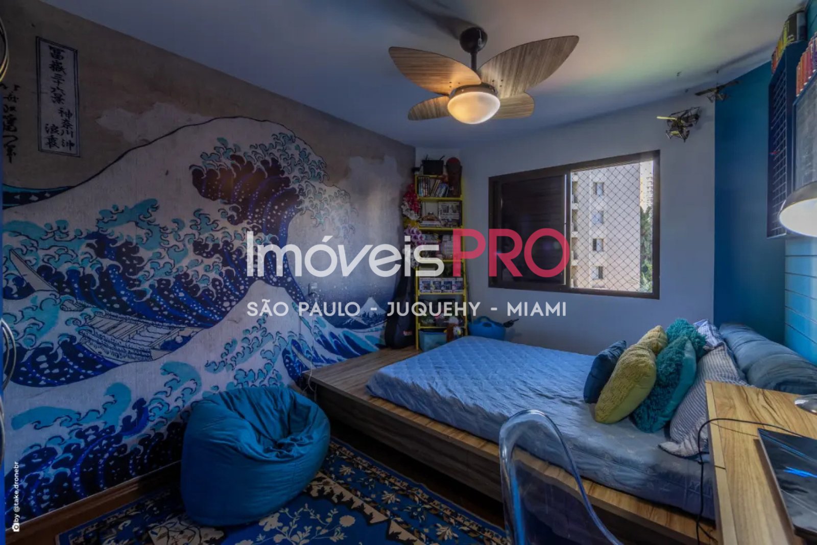 Foto :: IP40195