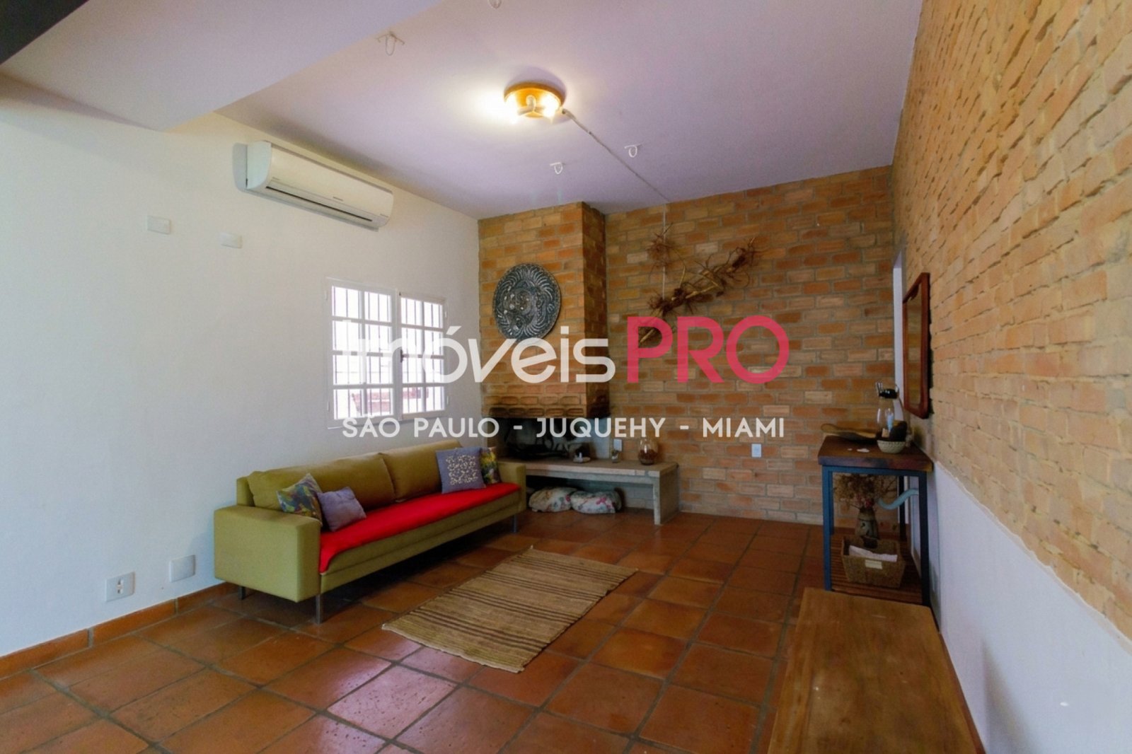 Foto :: https://assets.imoveispro.com.br/thumb/IP40196/casa-venda-vila-mariana_IP40196_29_1920x1080.jpg?