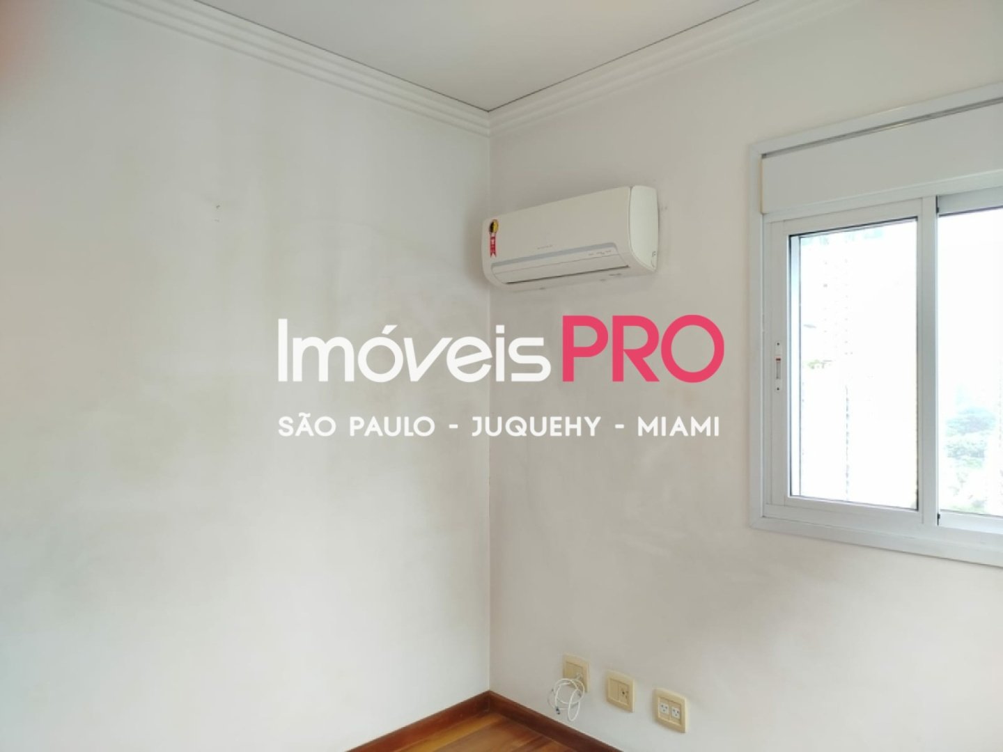 Foto :: IP40207