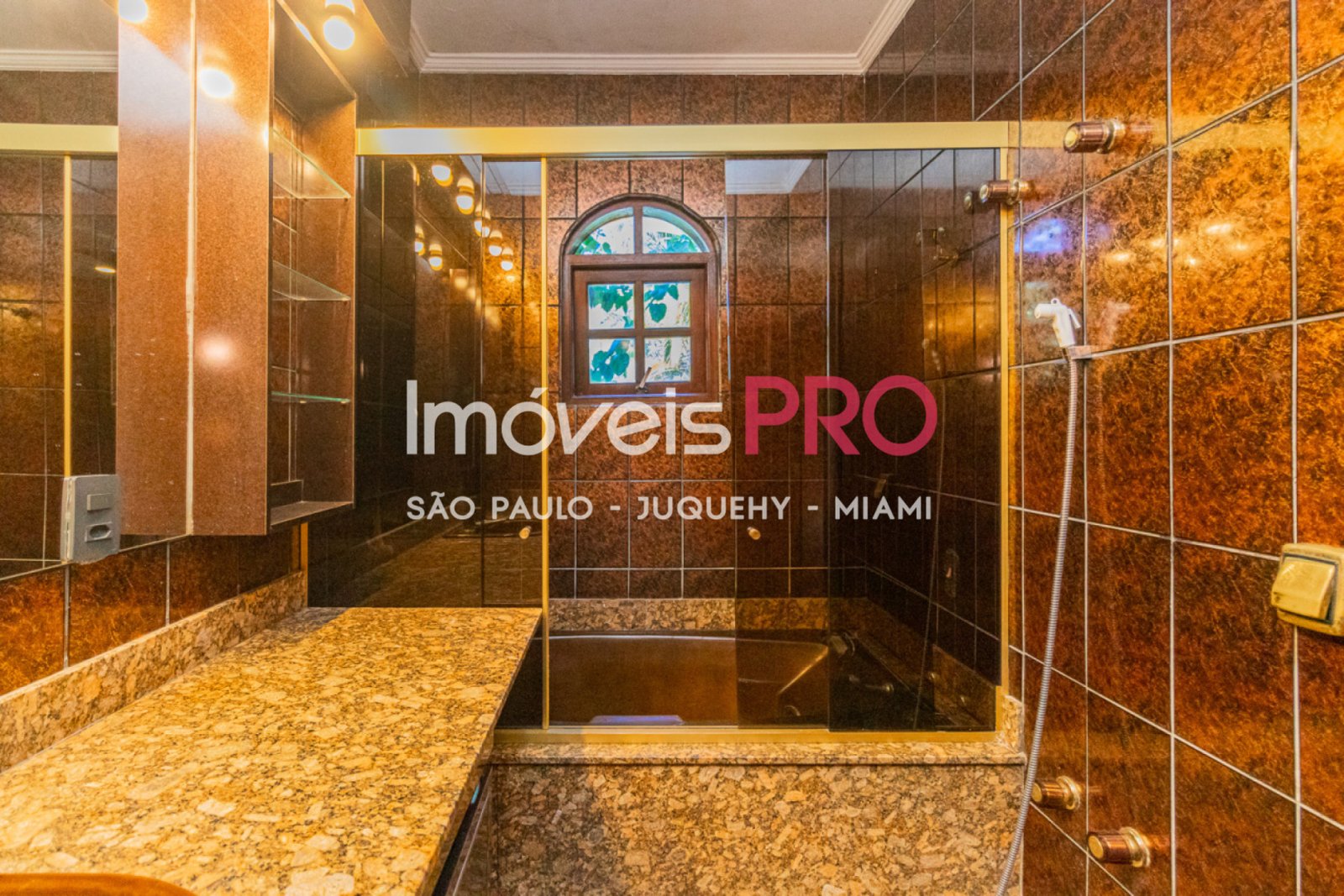 Foto :: https://assets.imoveispro.com.br/thumb/IP40208/casa-venda-jardim-paulista_IP40208_29_1920x1080.jpg?