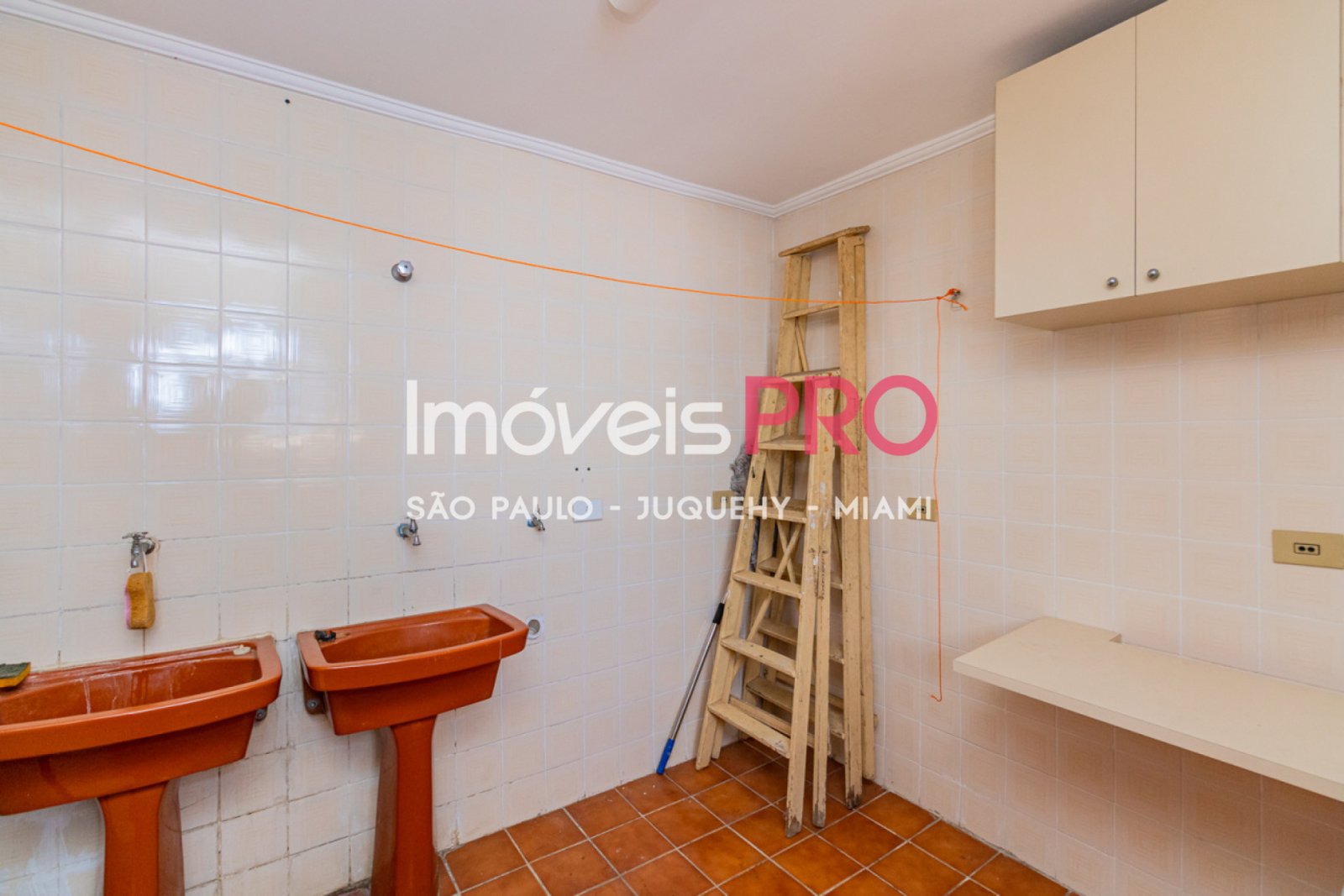 Foto :: https://assets.imoveispro.com.br/thumb/IP40208/casa-venda-jardim-paulista_IP40208_41_1920x1080.jpg?