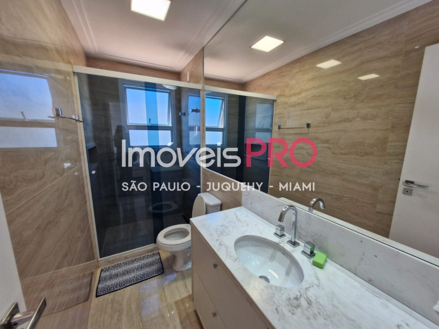 Foto :: IP40209