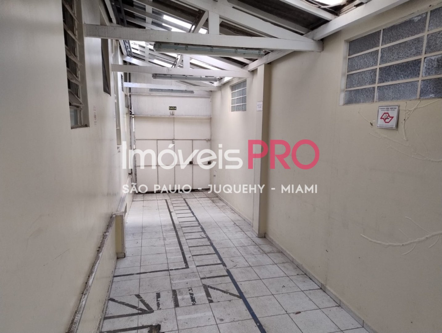 Foto :: https://assets.imoveispro.com.br/thumb/IP40226/casa-venda-bela-vista_IP40226_17_1920x1080.jpg?