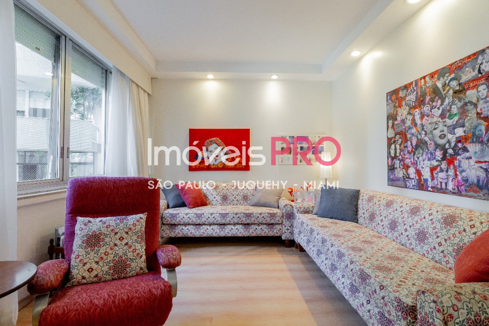Foto :: IP40231