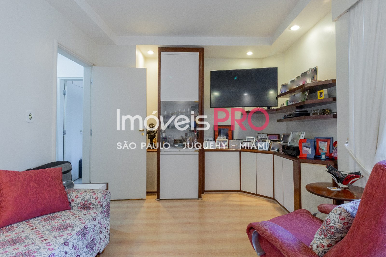 Foto :: IP40231