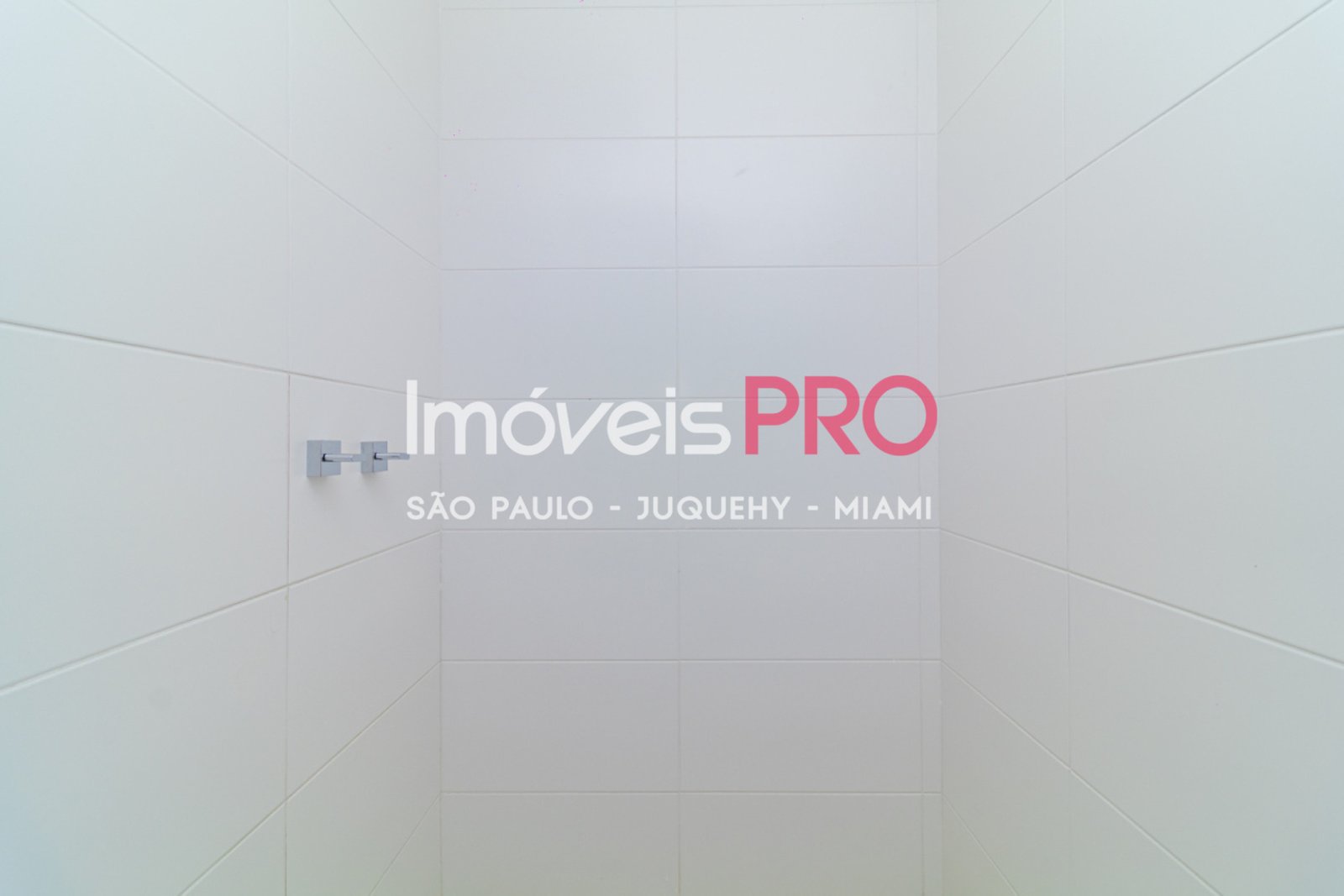 Foto :: IP40241