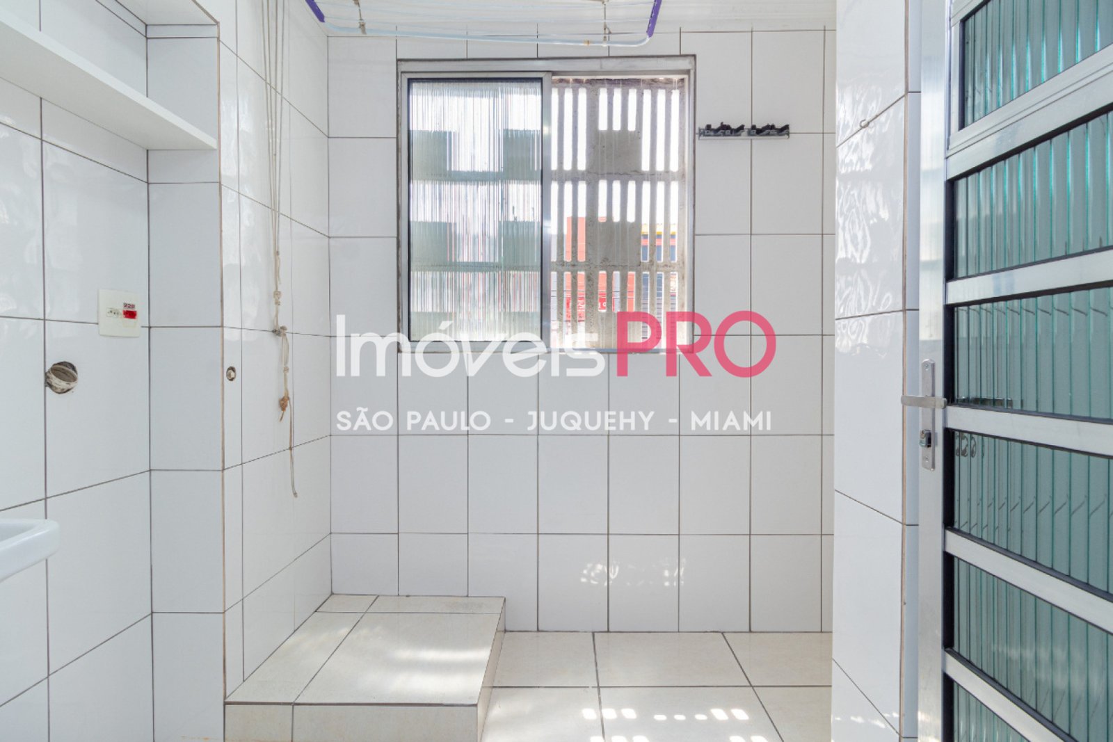 Foto :: https://assets.imoveispro.com.br/thumb/IP40248/apartamento-venda-moema-passaros_IP40248_17_1920x1080.jpg?