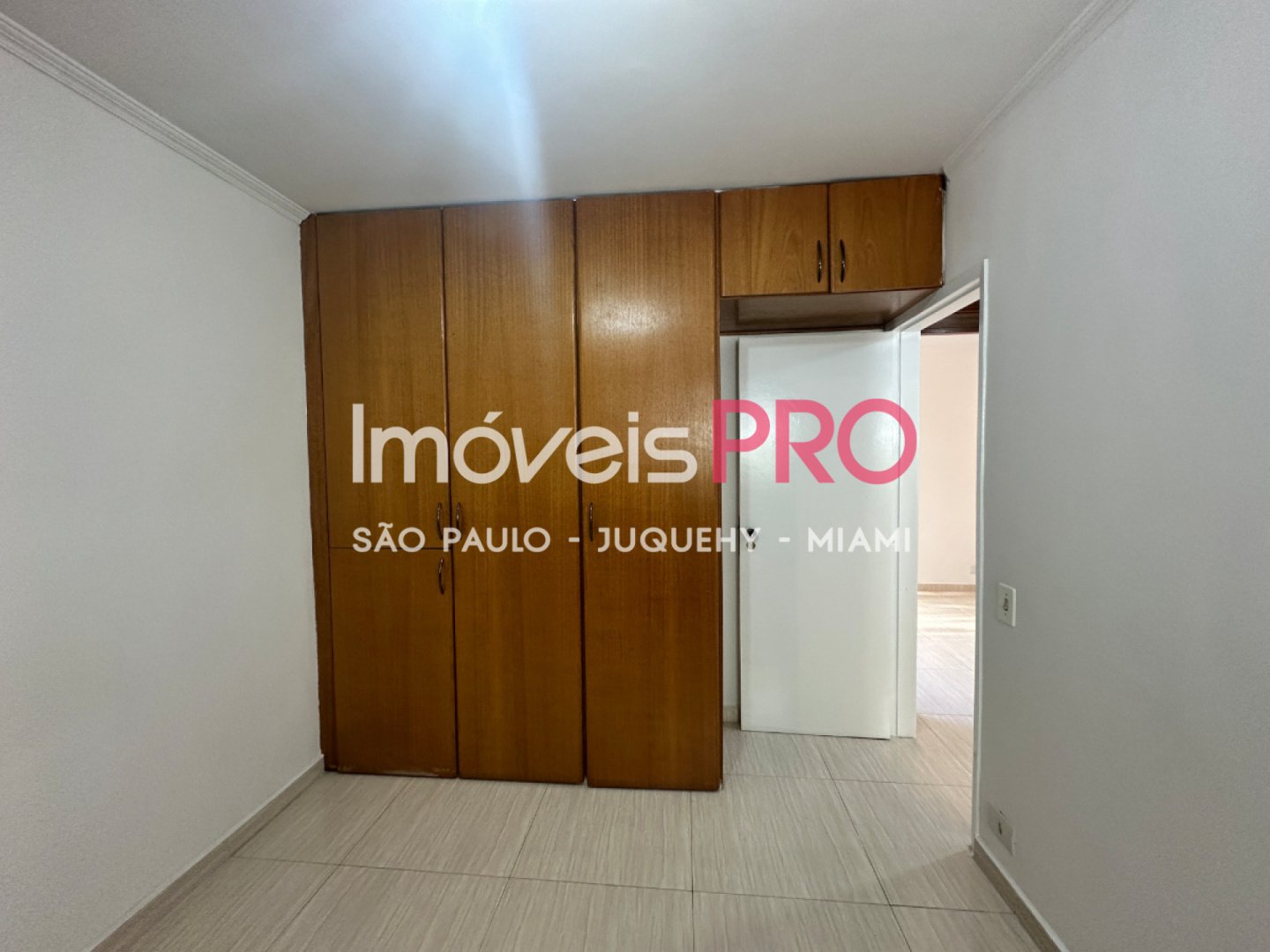 Foto :: IP40249