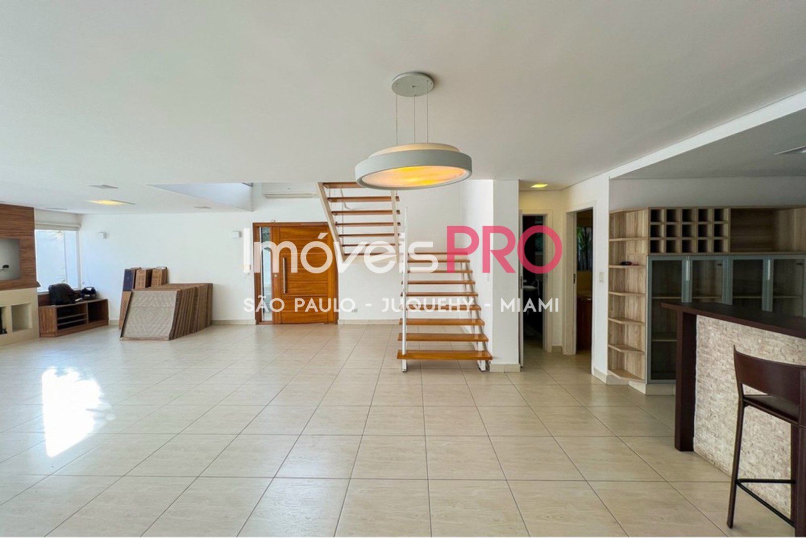Foto :: IP40258
