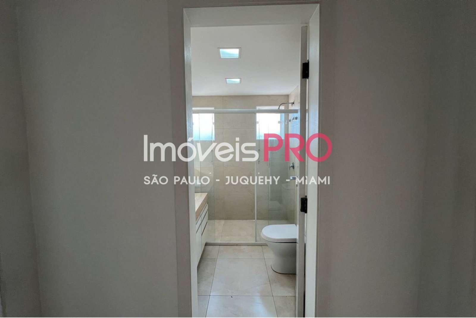 Foto :: IP40258