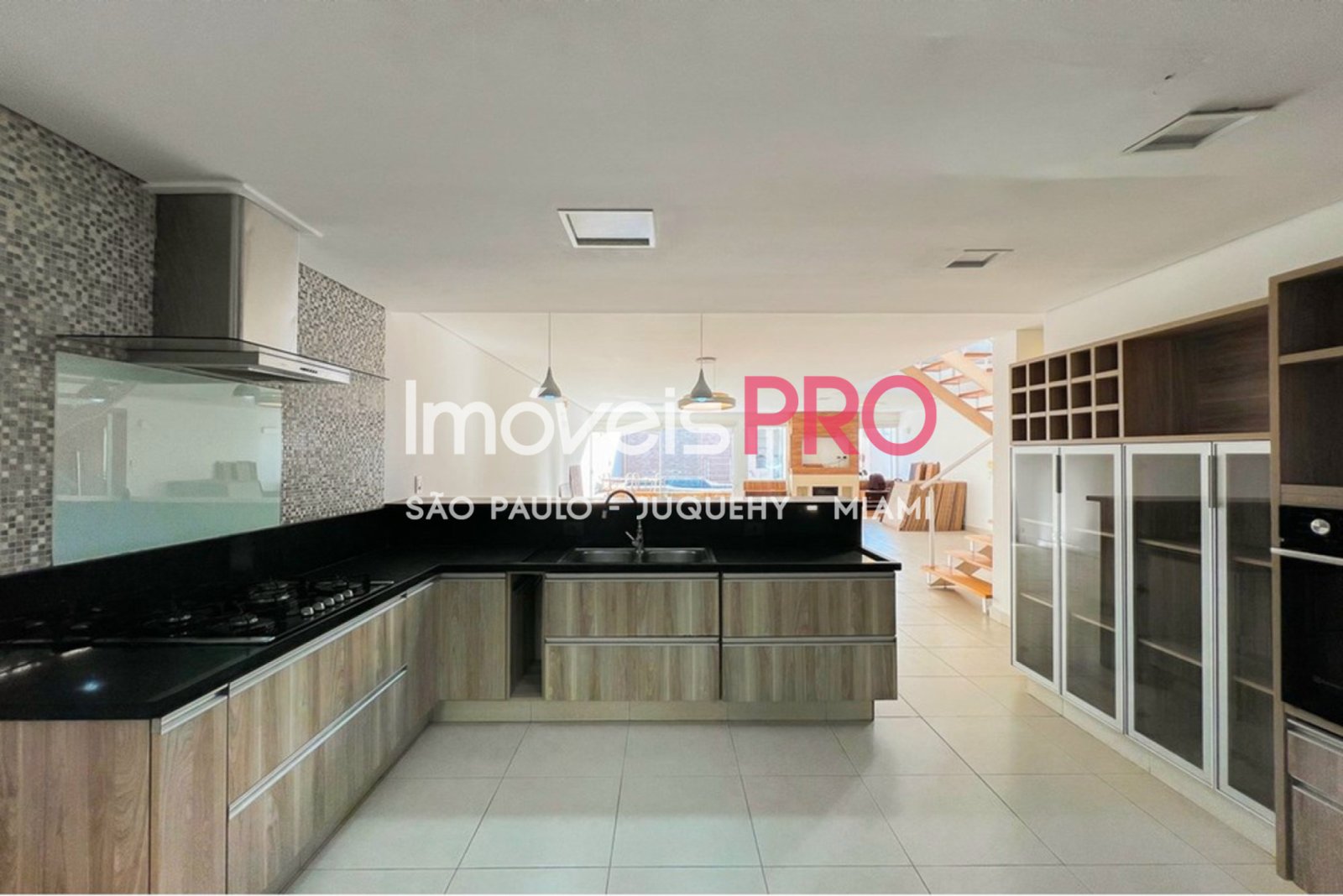 Foto :: IP40258