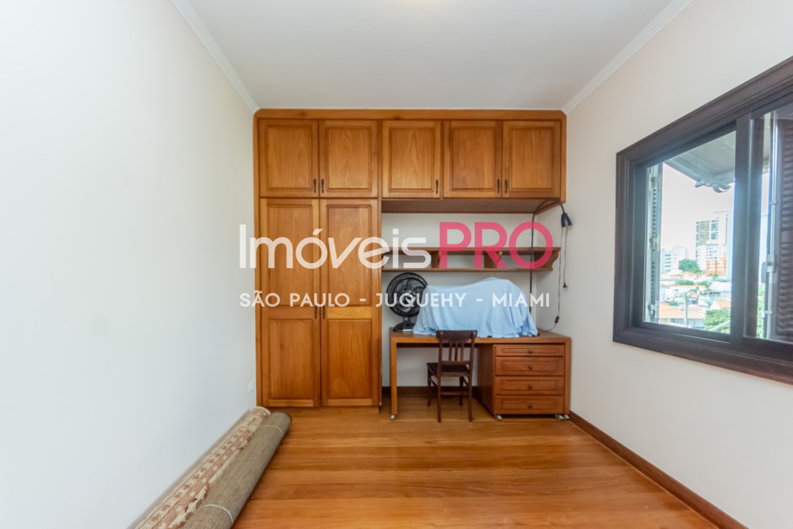 Foto :: https://assets.imoveispro.com.br/thumb/IP40260/casa-venda-planalto-paulista_IP40260_41_1920x1080.jpg?