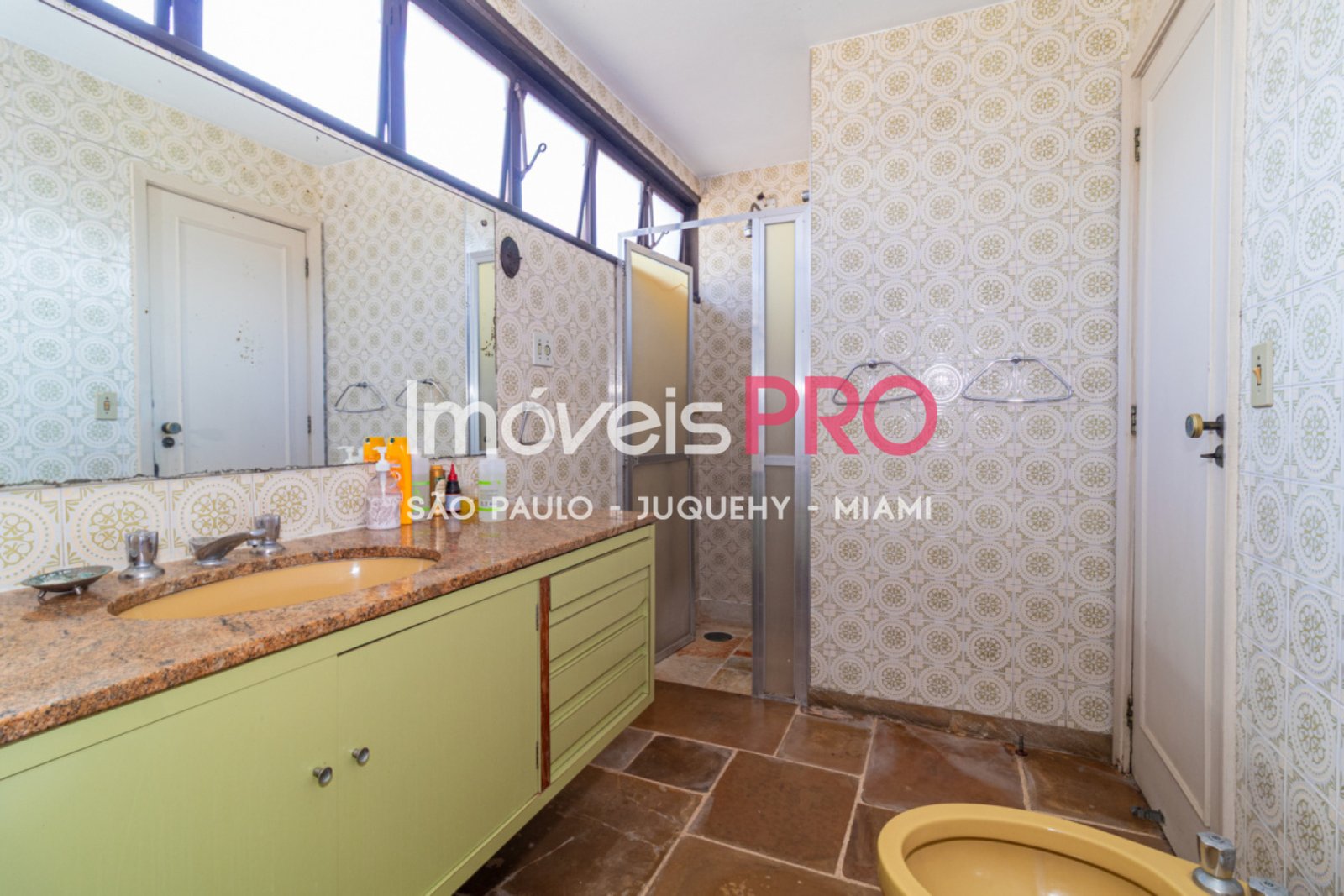 Foto :: https://assets.imoveispro.com.br/thumb/IP40261/casa-de-vila-venda-vila-clementino_IP40261_23_1920x1080.jpg?
