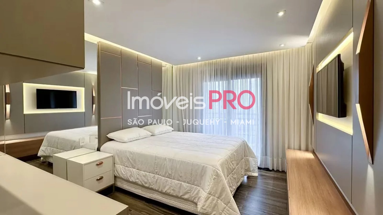 Foto :: IP40266