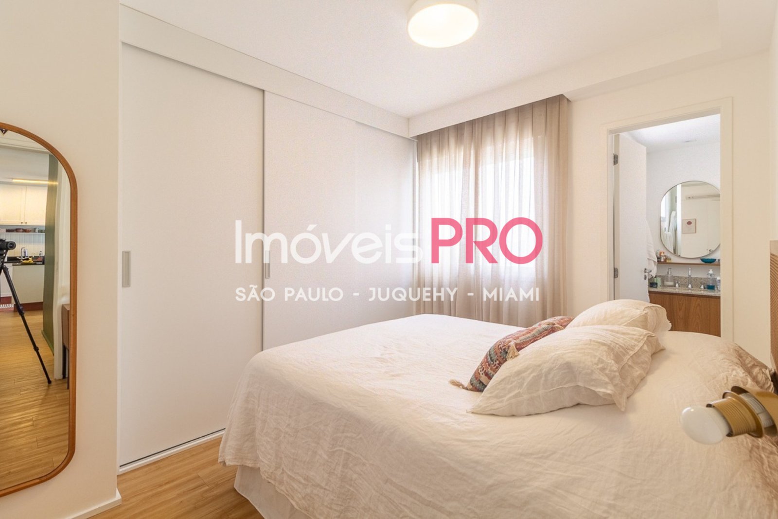 Foto :: IP40275