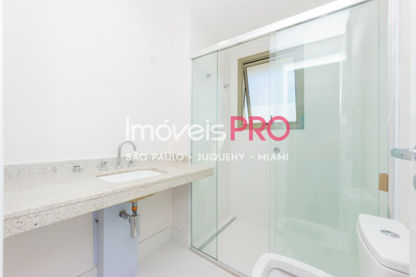 Foto :: https://assets.imoveispro.com.br/thumb/IP40289/apartamento-venda-moema_IP40289_23_1920x1080.jpg?