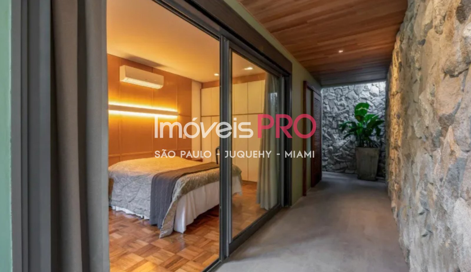 Foto :: https://assets.imoveispro.com.br/thumb/IP40294/casa-de-vila-venda-pinheiros_IP40294_11_1920x1080.jpg?