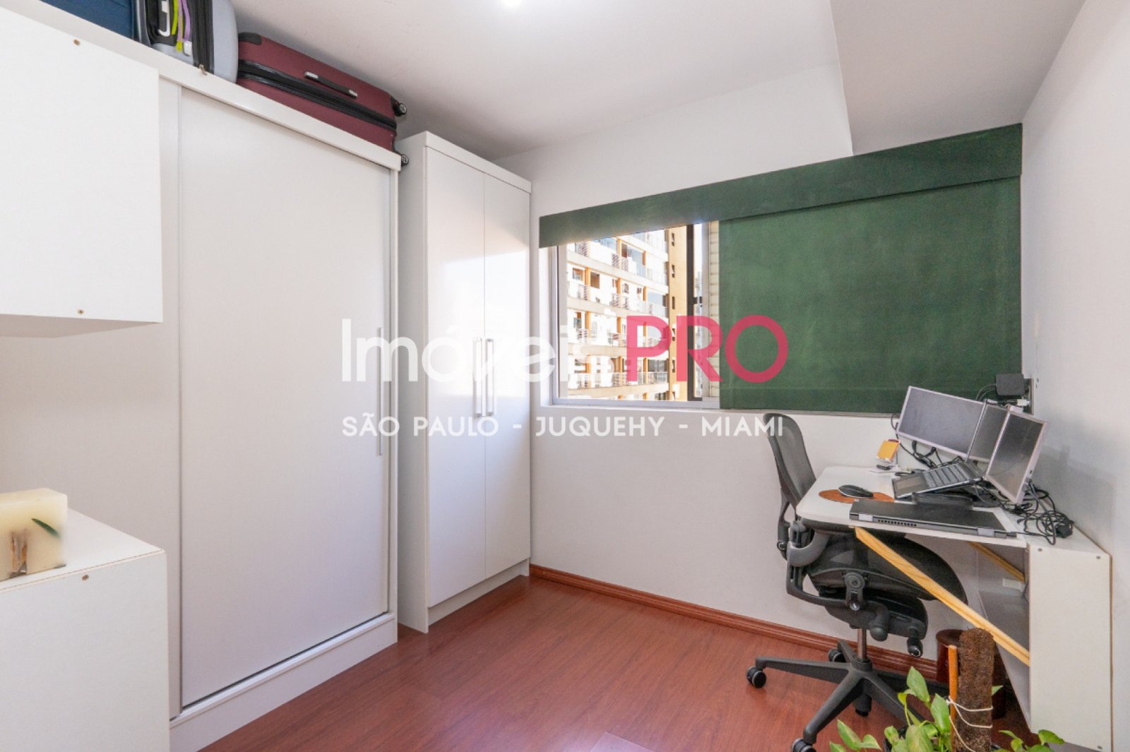 Foto :: IP40301