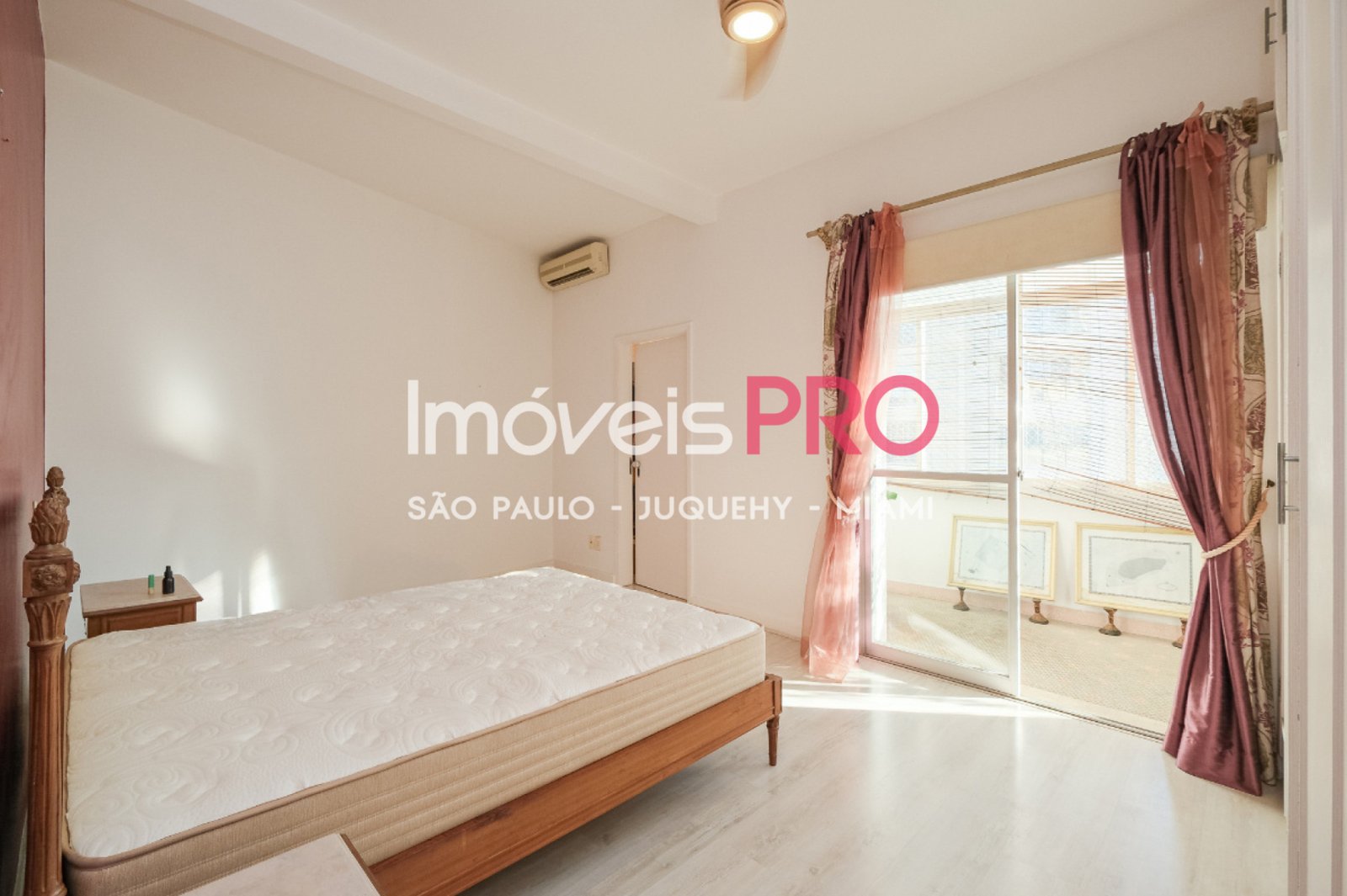 Foto :: IP40307