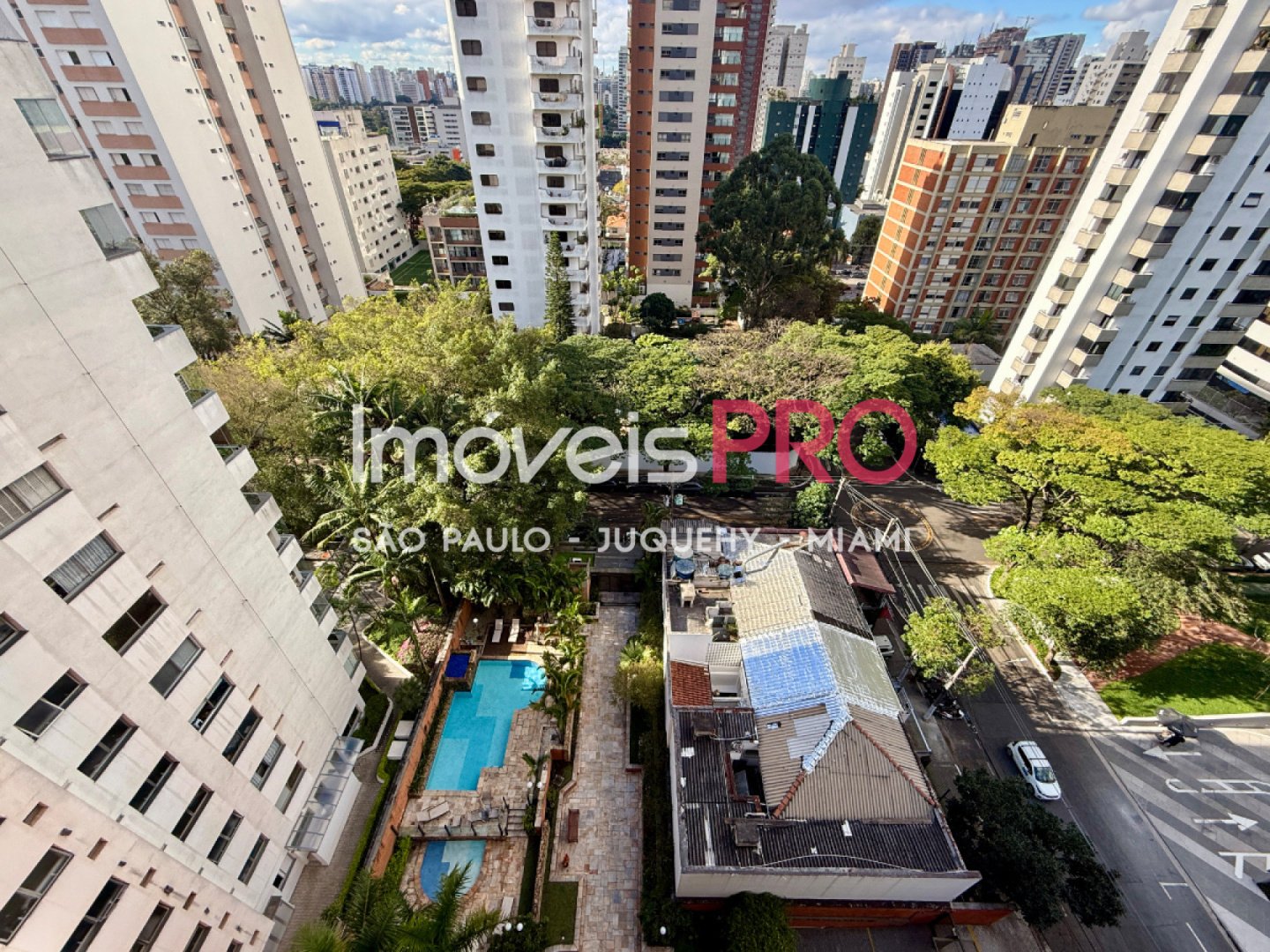 Foto :: IP40308