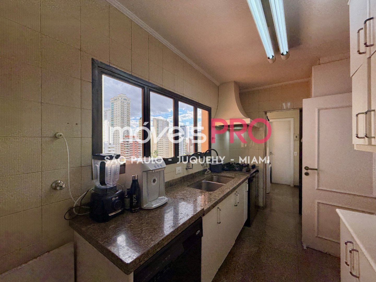 Foto :: https://assets.imoveispro.com.br/thumb/IP40308/apartamento-venda-campo-belo_IP40308_23_1920x1080.jpg?