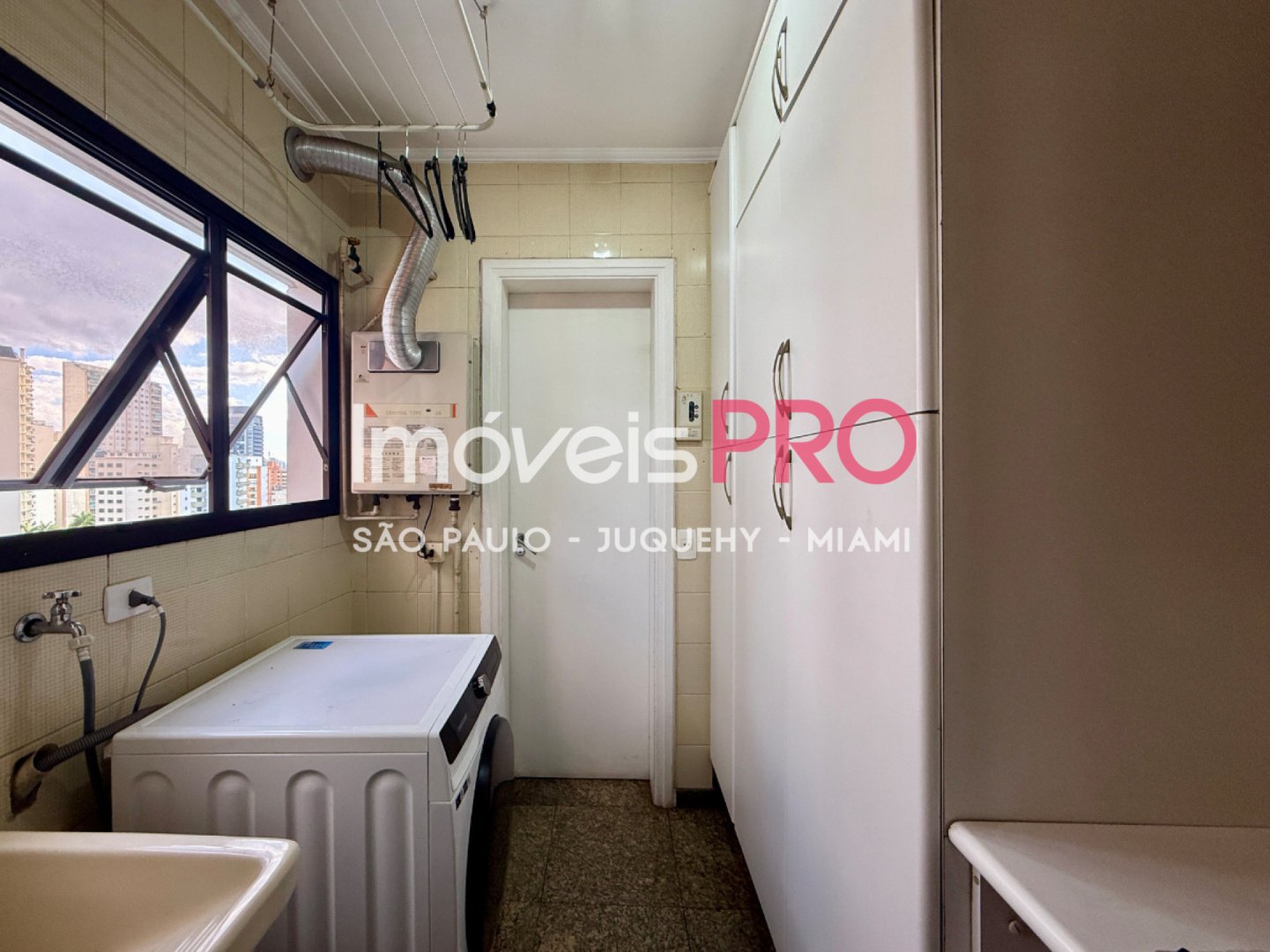 Foto :: https://assets.imoveispro.com.br/thumb/IP40308/apartamento-venda-campo-belo_IP40308_29_1920x1080.jpg?