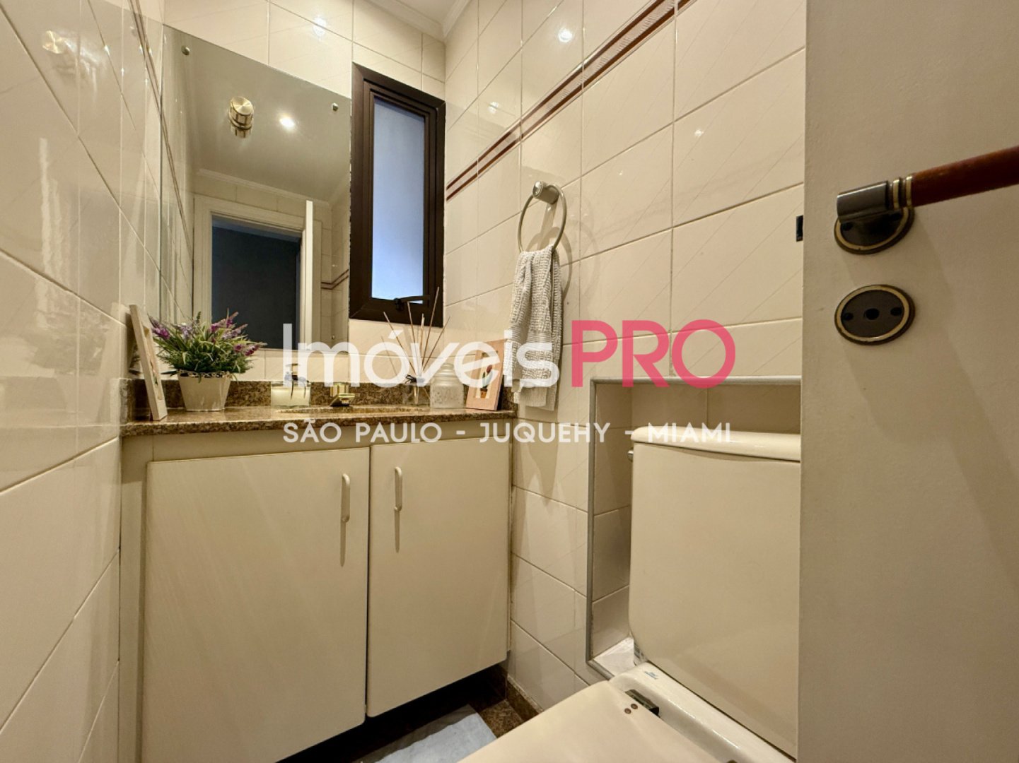 Foto :: https://assets.imoveispro.com.br/thumb/IP40308/apartamento-venda-campo-belo_IP40308_35_1920x1080.jpg?