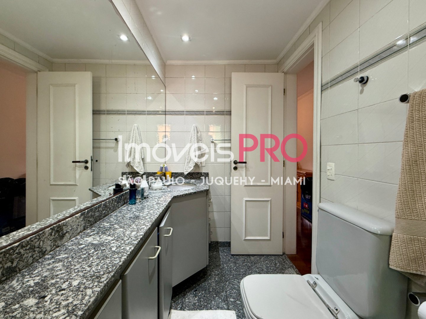 Foto :: https://assets.imoveispro.com.br/thumb/IP40308/apartamento-venda-campo-belo_IP40308_65_1920x1080.jpg?