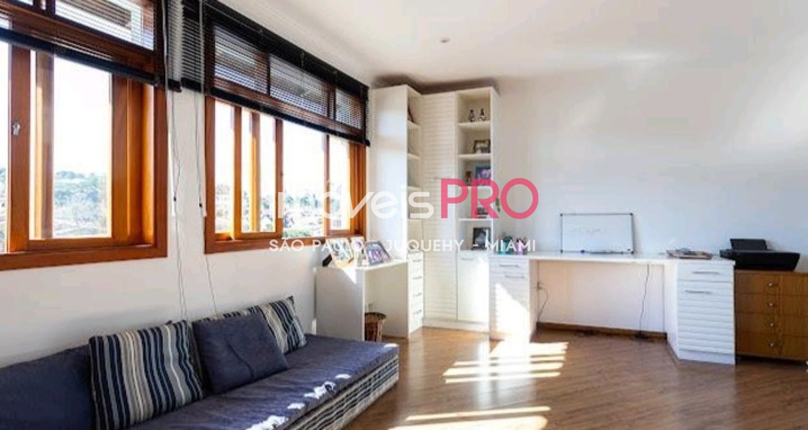 Foto :: IP40313