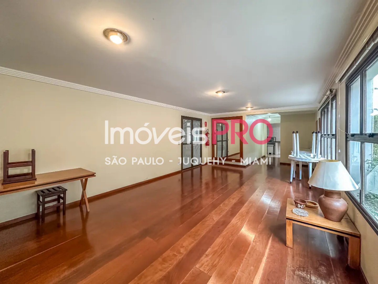 Foto :: https://assets.imoveispro.com.br/thumb/IP40314/apartamento-venda-mirandopolis_IP40314_17_1920x1080.jpg?