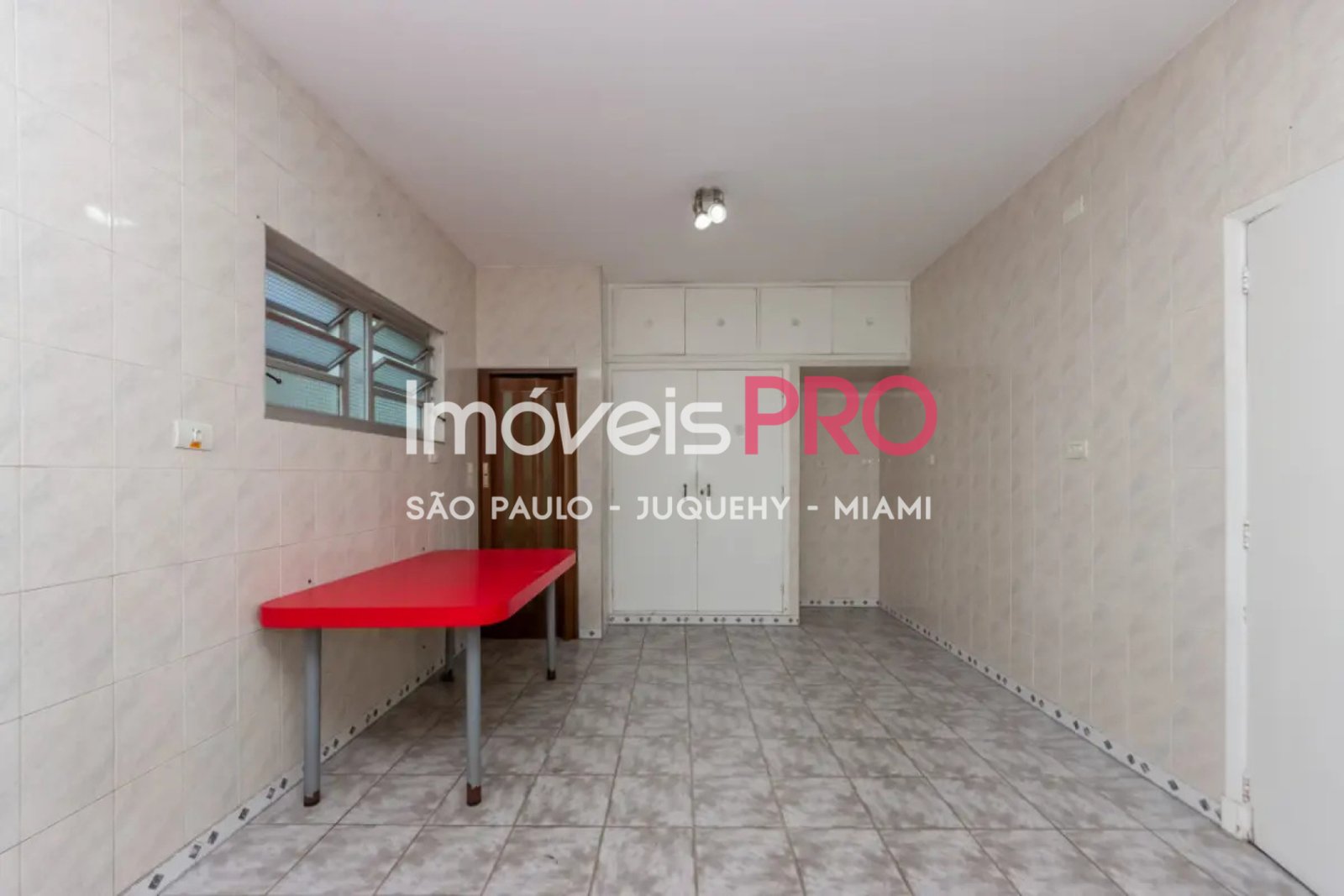 Foto :: IP40319