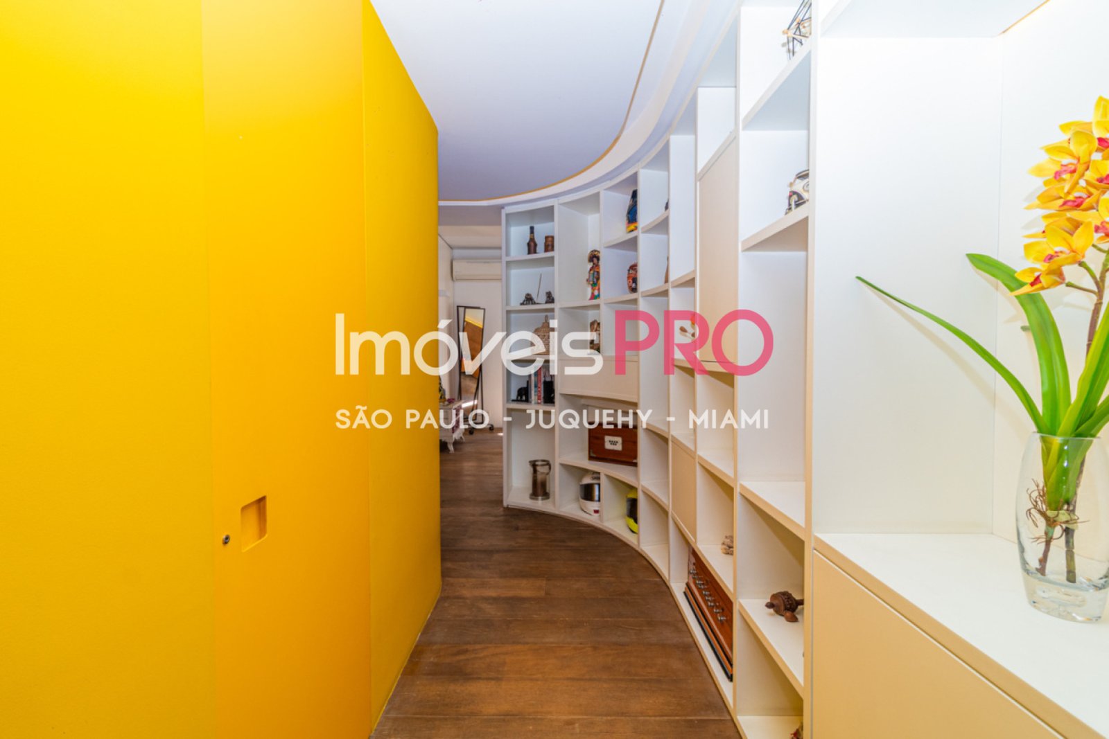 Foto :: https://assets.imoveispro.com.br/thumb/IP40320/apartamento-venda-moema-passaros_IP40320_11_1920x1080.jpg?