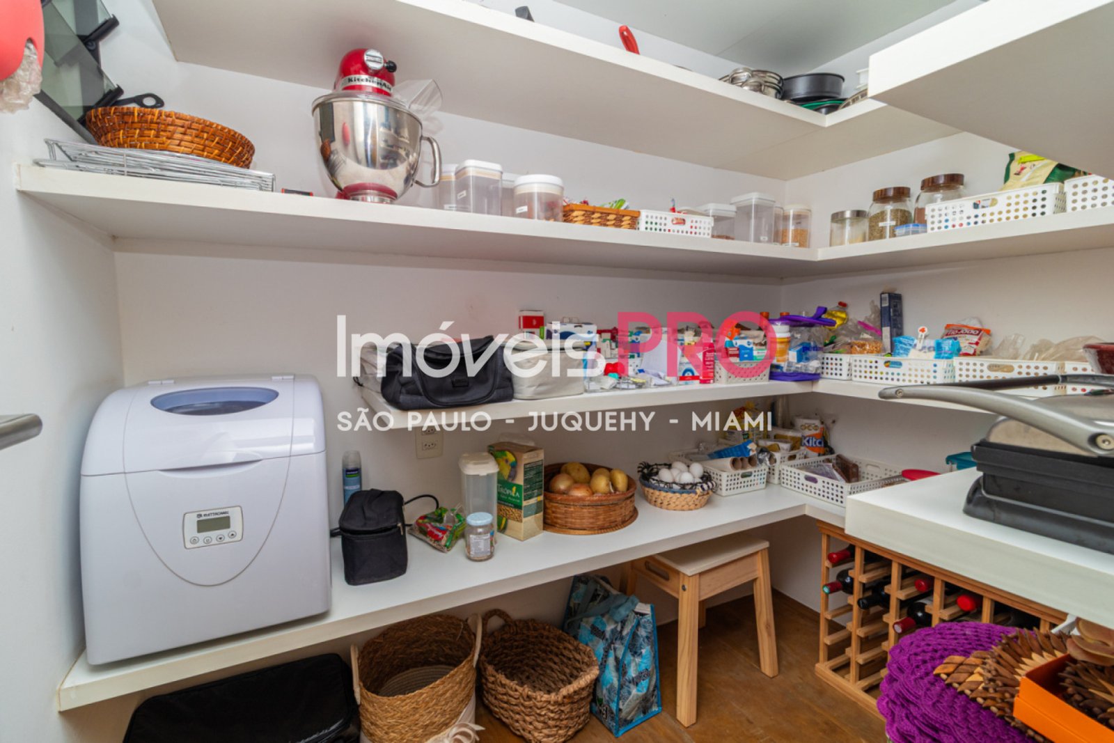 Foto :: https://assets.imoveispro.com.br/thumb/IP40320/apartamento-venda-moema-passaros_IP40320_41_1920x1080.jpg?