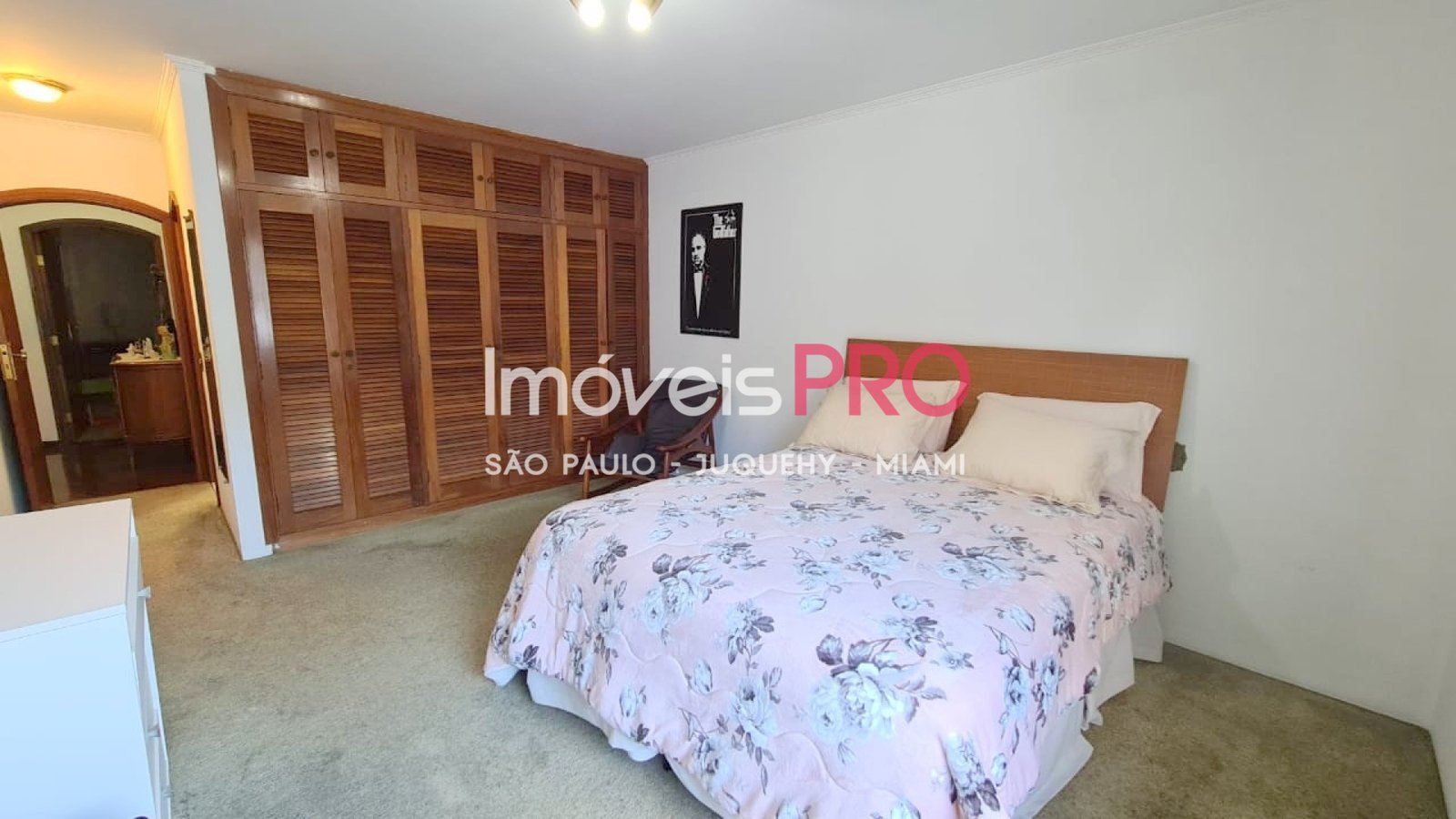 Foto :: https://assets.imoveispro.com.br/thumb/IP40321/casa-venda-indianopolis_IP40321_23_1920x1080.jpg?