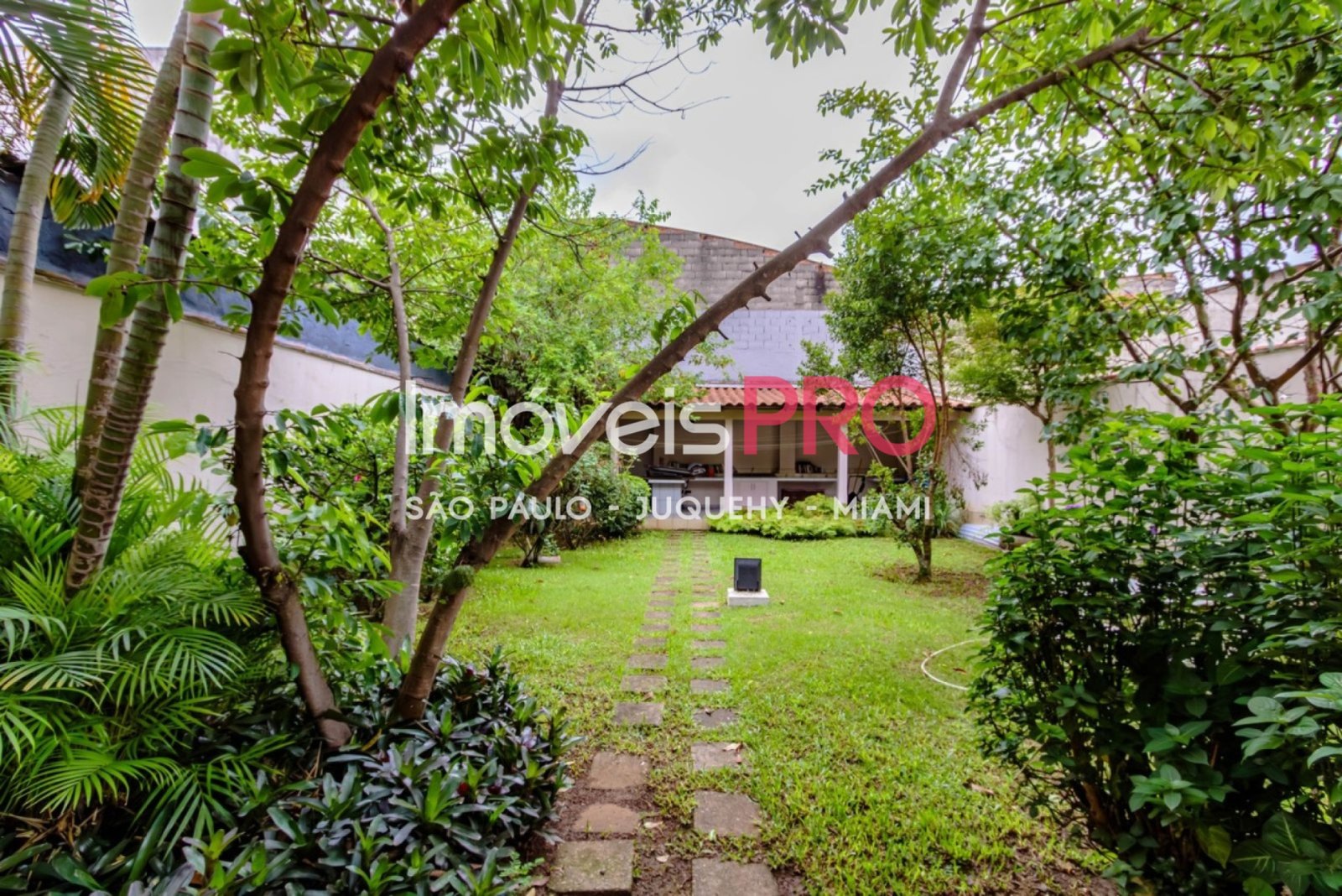 Foto :: https://assets.imoveispro.com.br/thumb/IP40322/sobrado-venda-vila-gumercindo_IP40322_35_1920x1080.jpg?