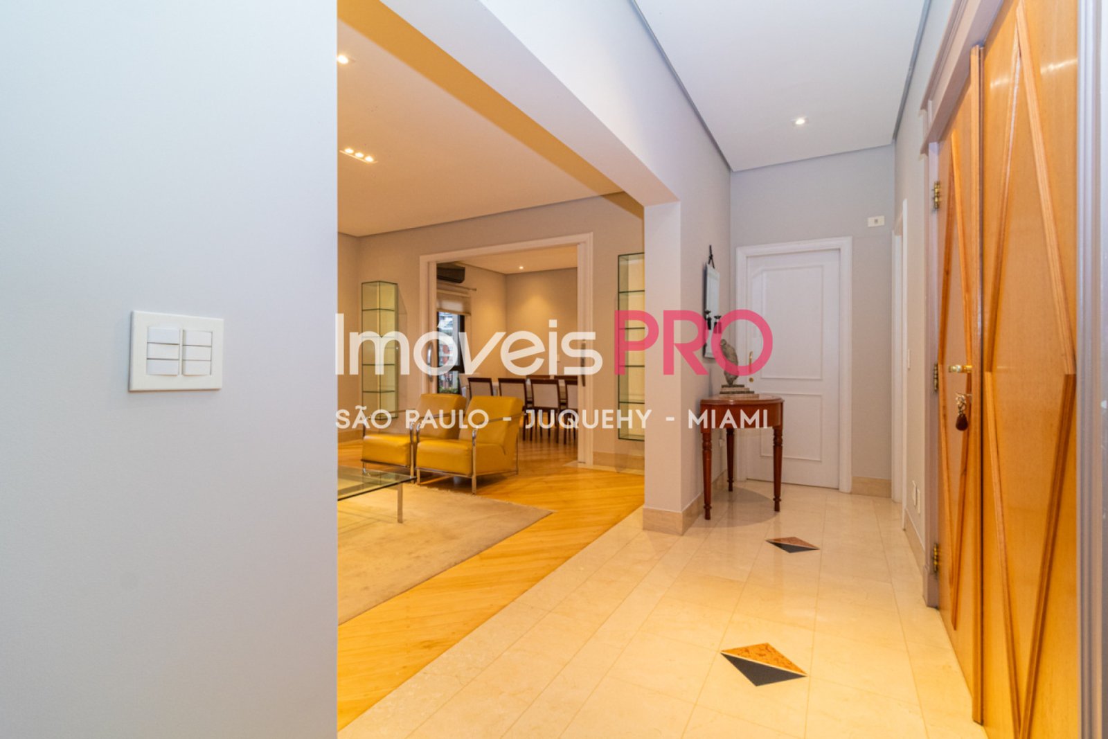 Foto :: https://assets.imoveispro.com.br/thumb/IP40331/apartamento-venda-moema_IP40331_11_1920x1080.jpg?