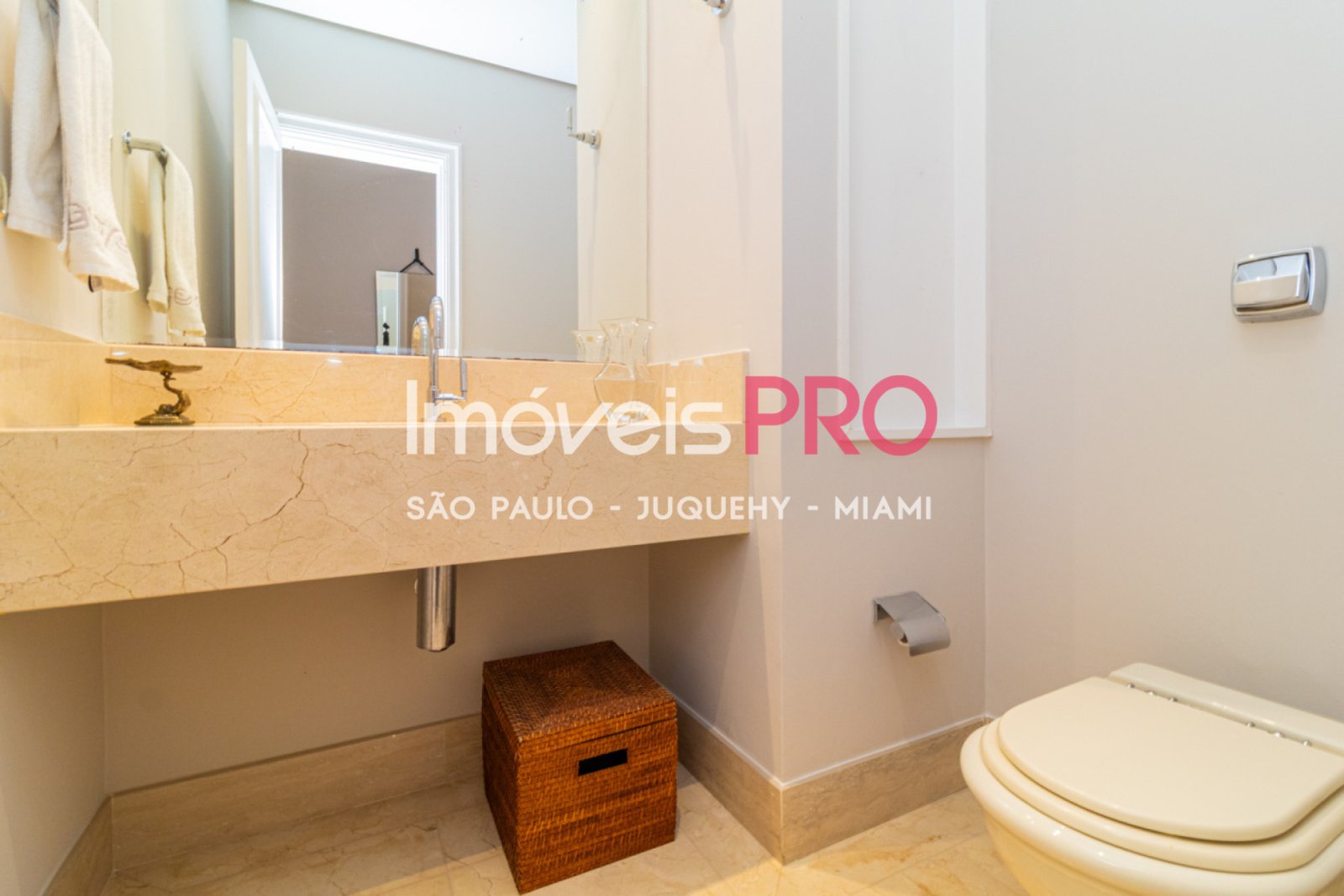 Foto :: https://assets.imoveispro.com.br/thumb/IP40331/apartamento-venda-moema_IP40331_17_1920x1080.jpg?