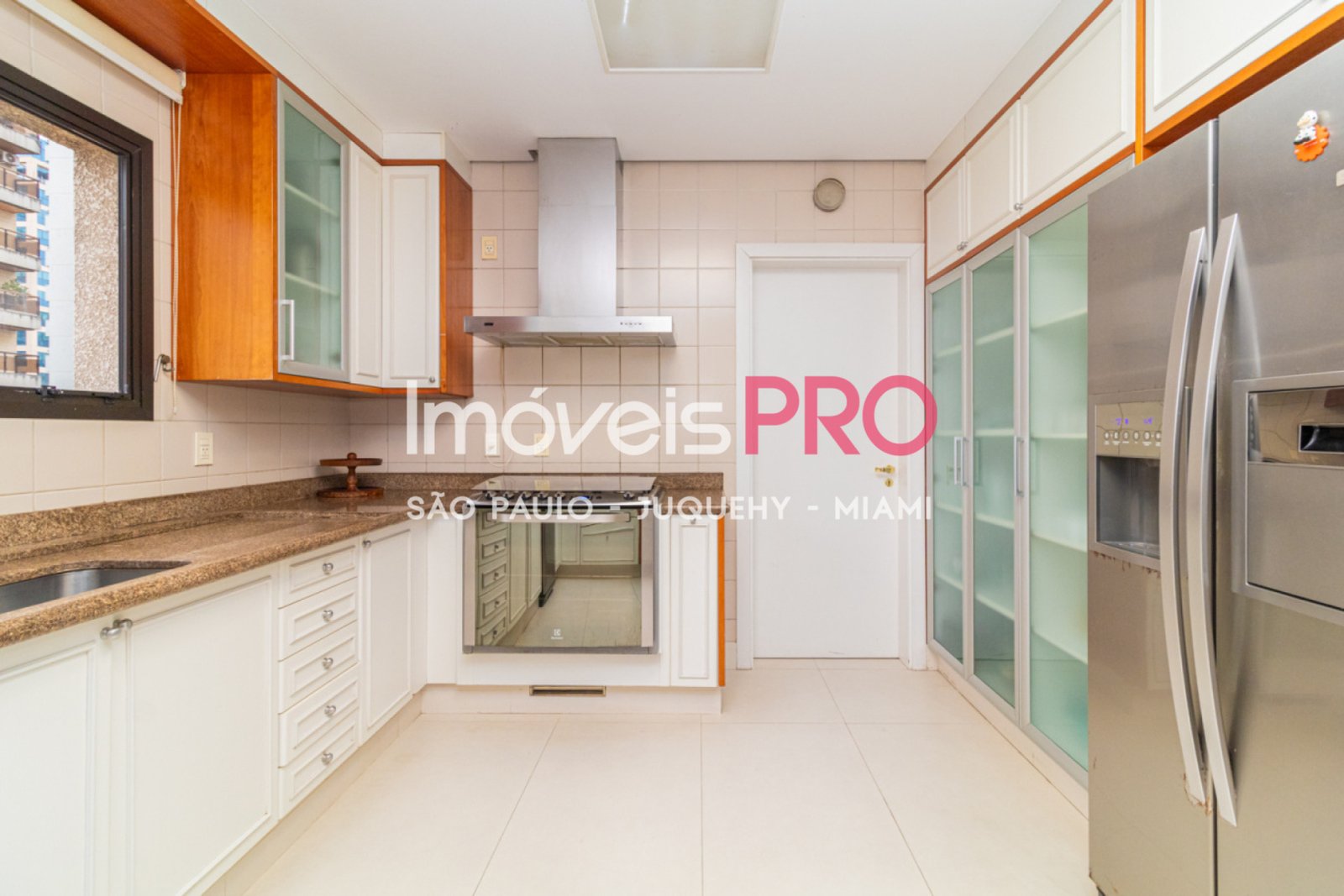 Foto :: https://assets.imoveispro.com.br/thumb/IP40331/apartamento-venda-moema_IP40331_53_1920x1080.jpg?