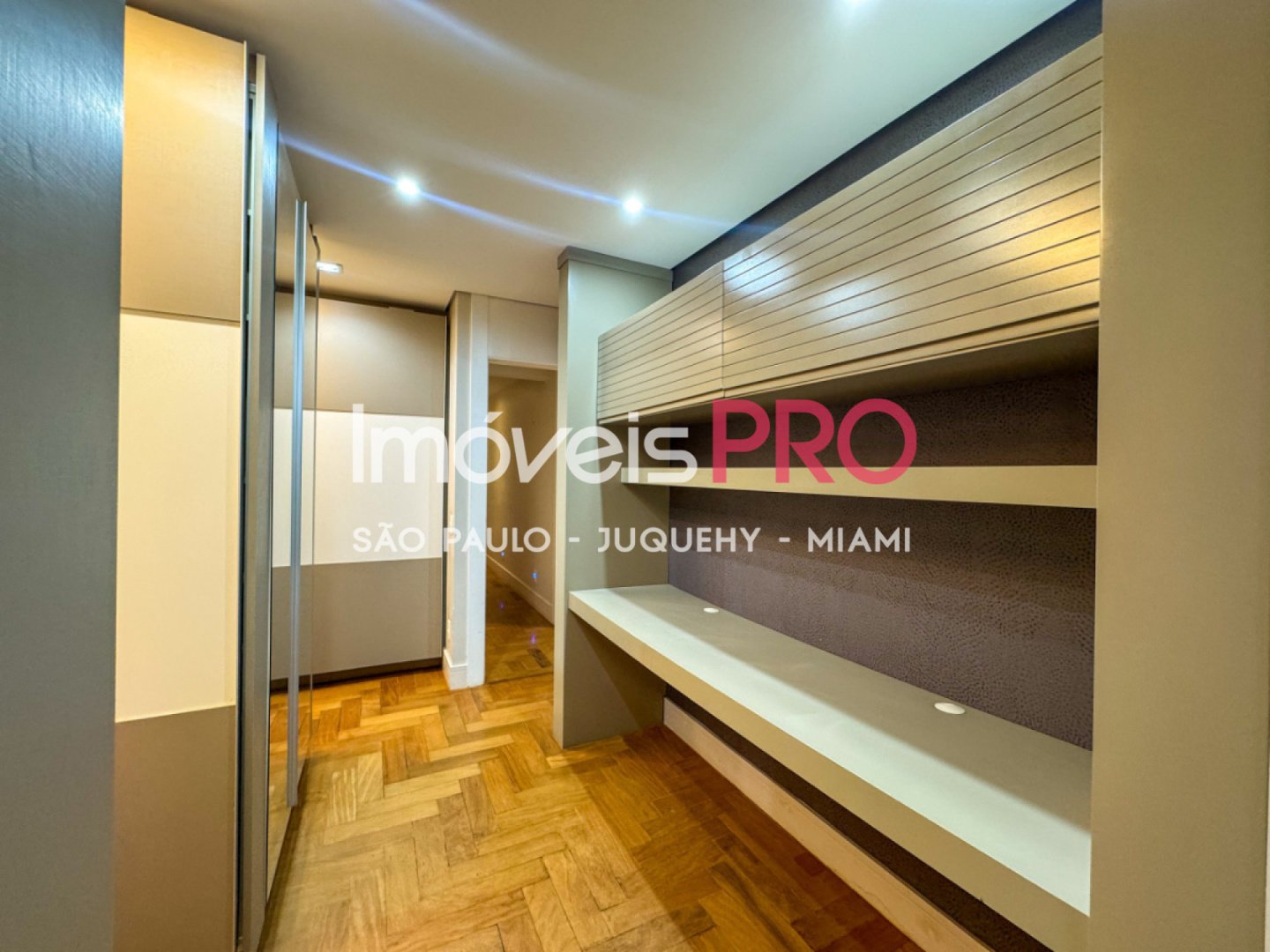 Foto :: https://assets.imoveispro.com.br/thumb/IP40332/apartamento-venda-brooklin_IP40332_23_1920x1080.jpg?