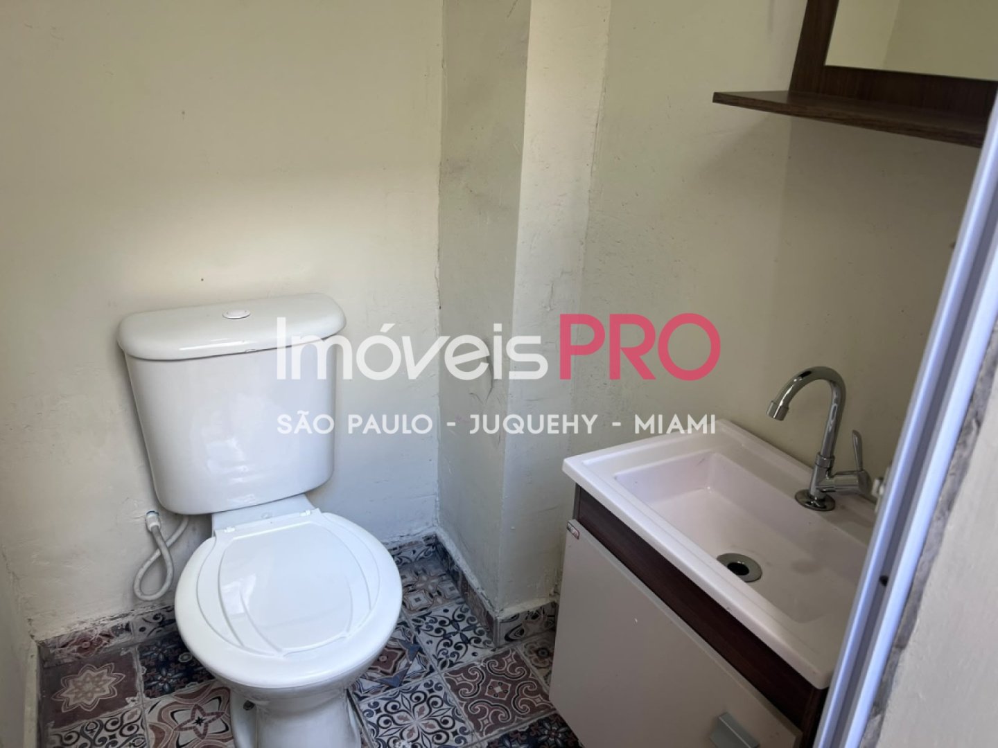 Foto :: https://assets.imoveispro.com.br/thumb/IP40339/predio-venda-liberdade_IP40339_29_1920x1080.jpg?