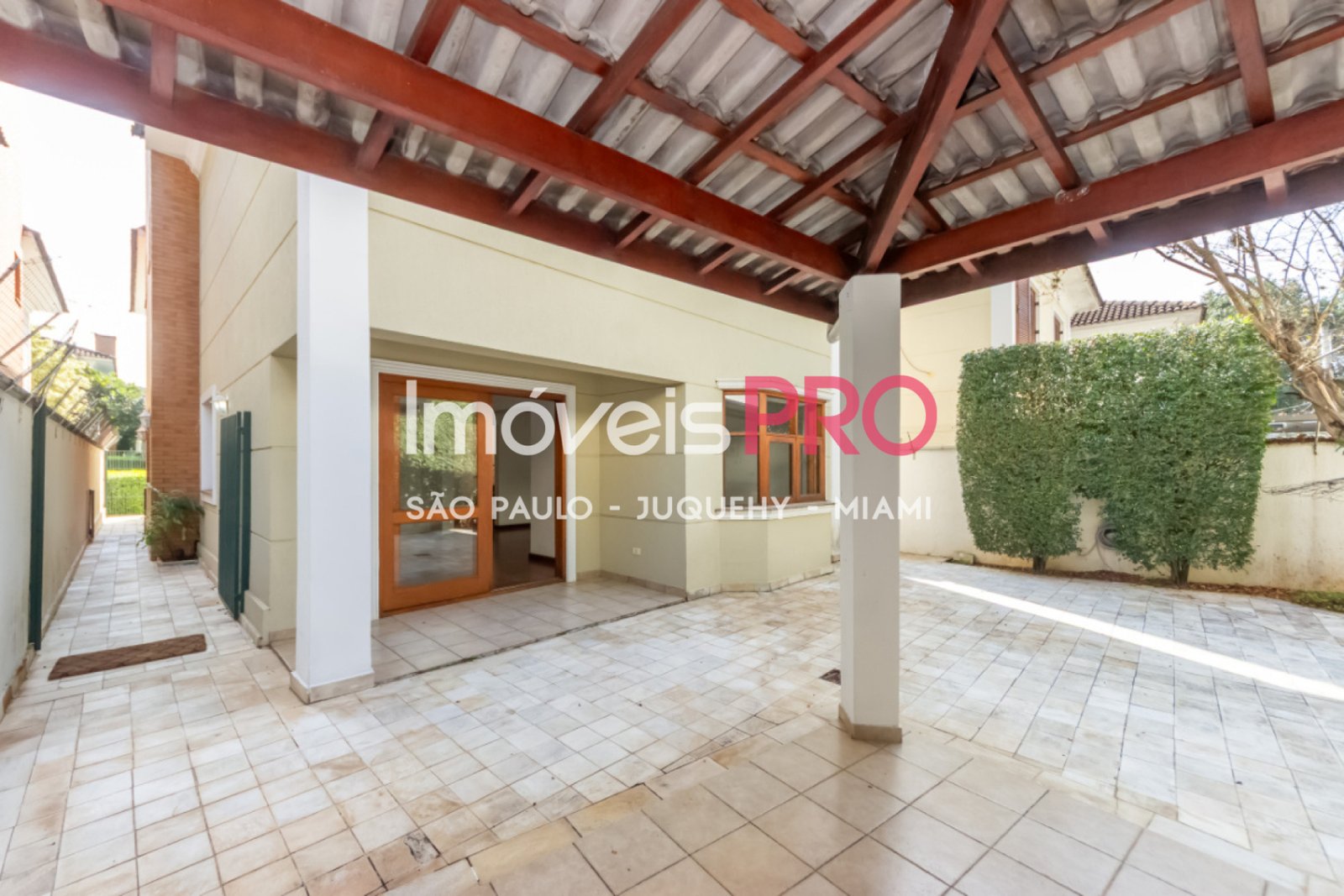 Foto :: https://assets.imoveispro.com.br/thumb/IP40355/condominio-venda-jardim-cordeiro_IP40355_29_1920x1080.jpg?