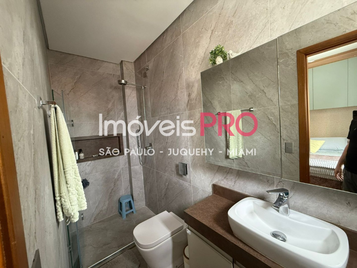 Foto :: IP40377