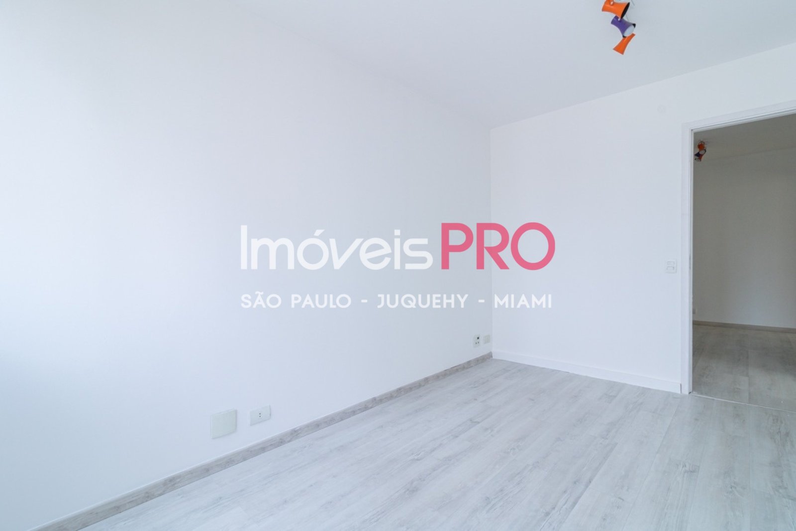 Foto :: IP40378
