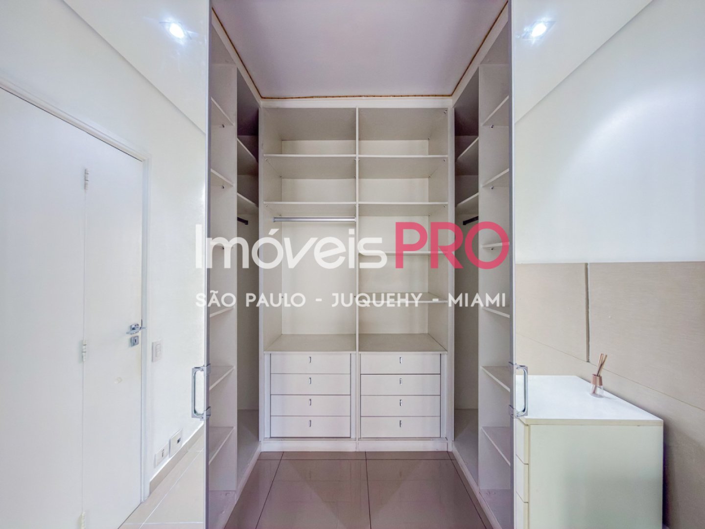 Apartamento para Vender, Moema Pássaros | Cód: IP40381 — 