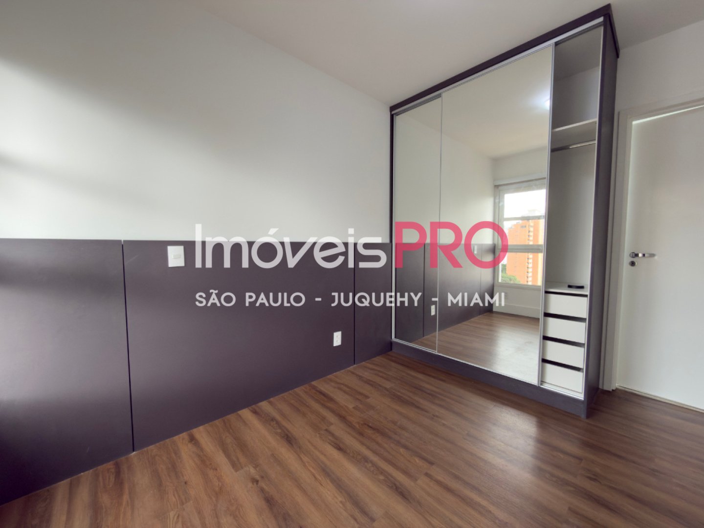 Foto :: https://assets.imoveispro.com.br/thumb/IP40386/apartamento-venda-brooklin_IP40386_11_1920x1080.jpg?