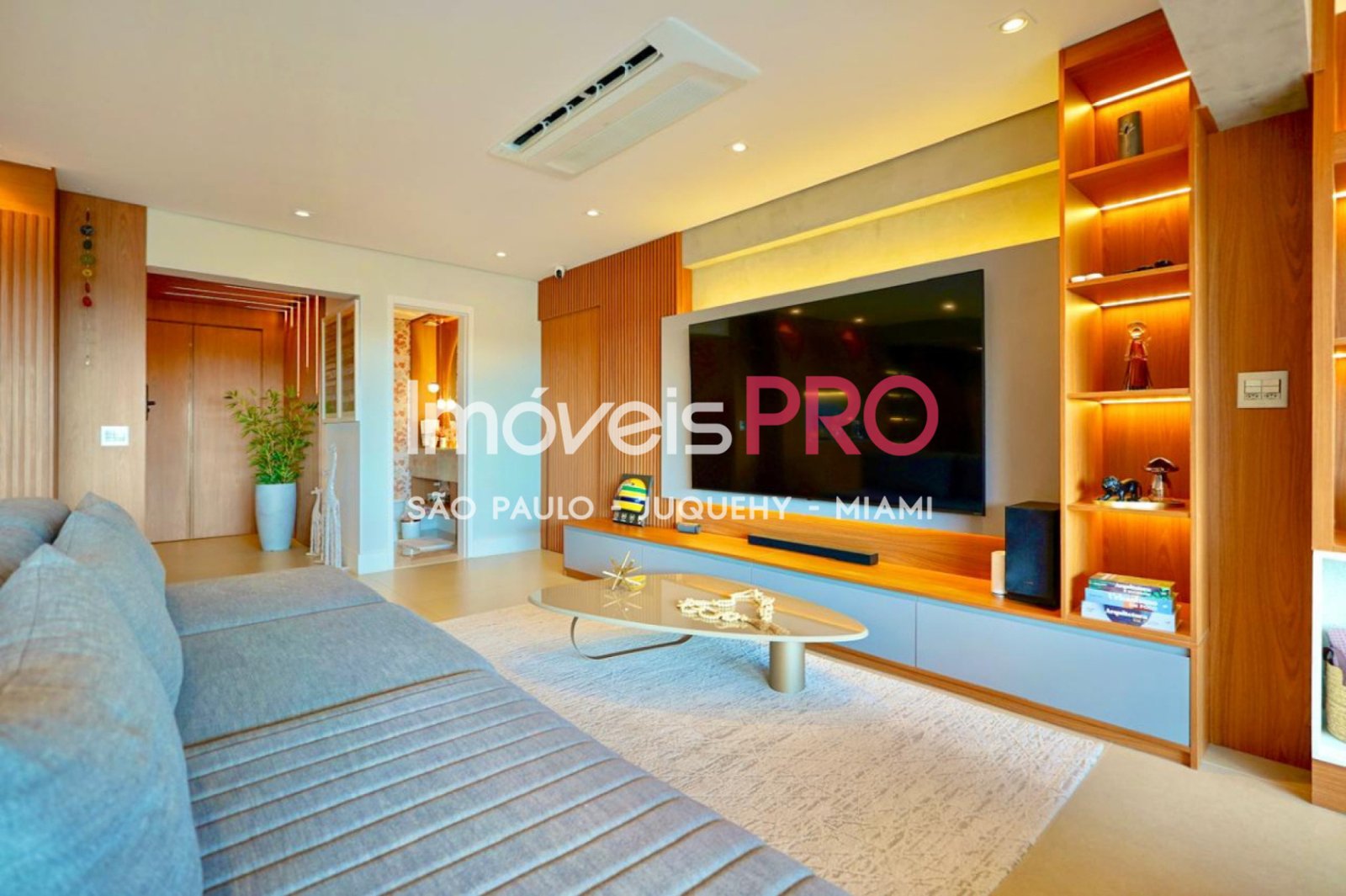 Foto :: IP40387