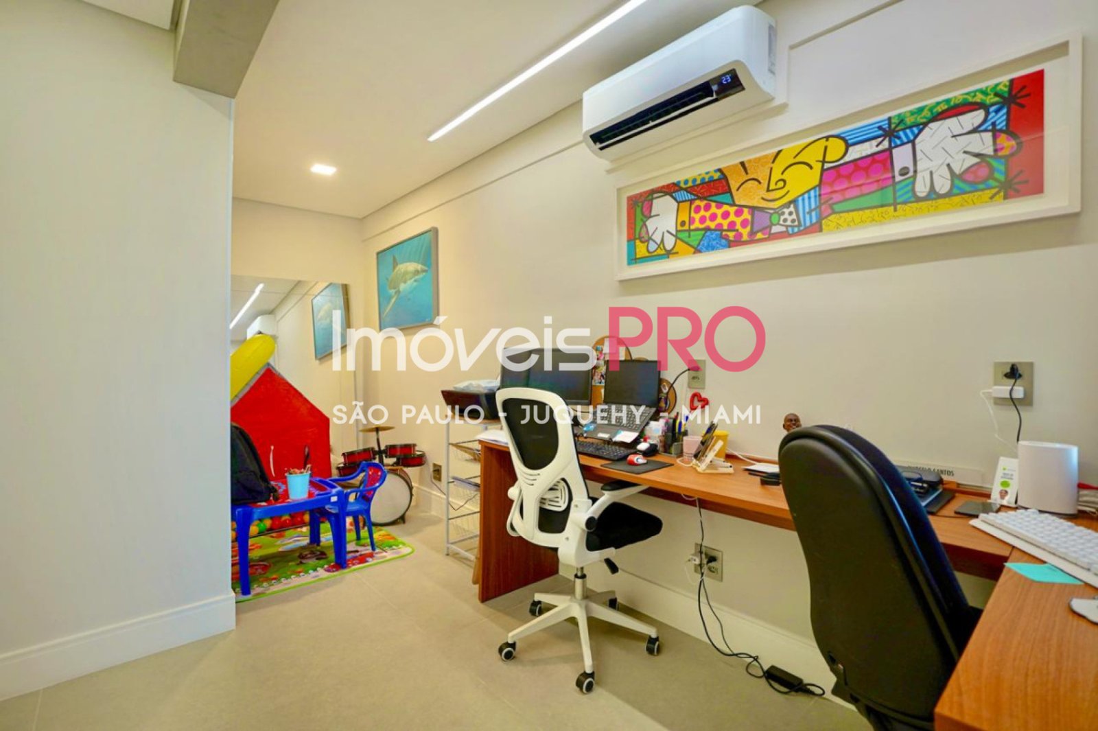 Foto :: IP40387