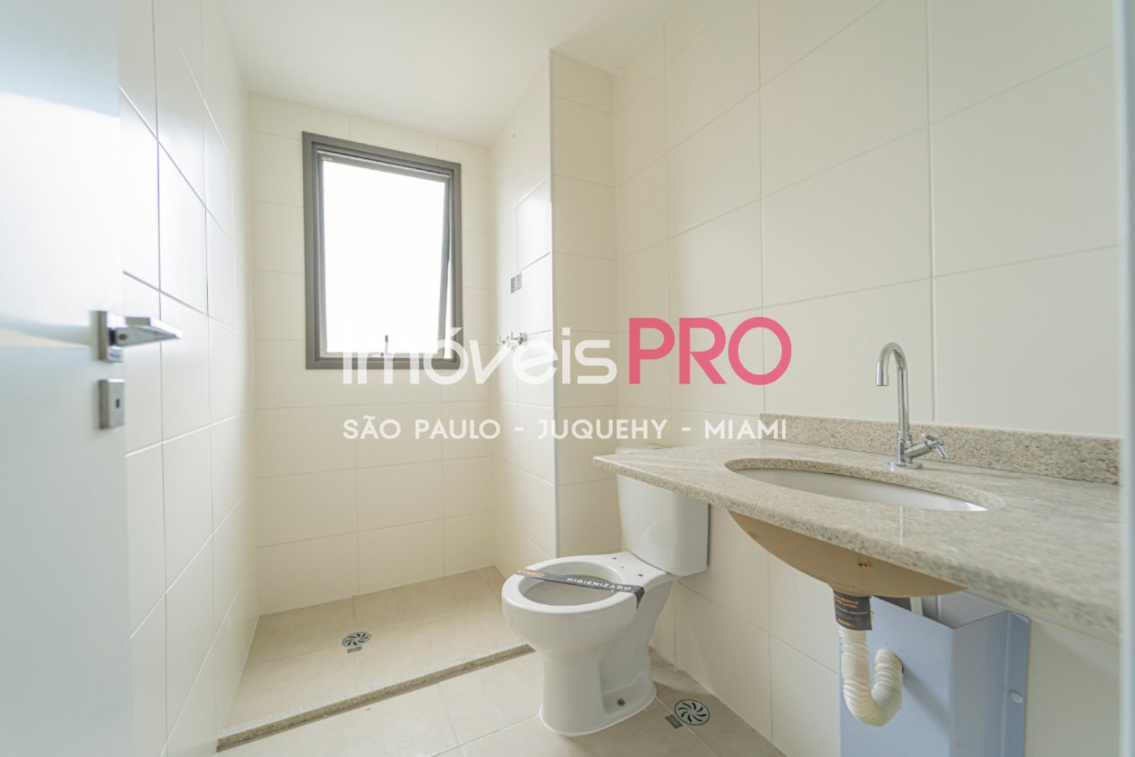 Foto :: IP40392